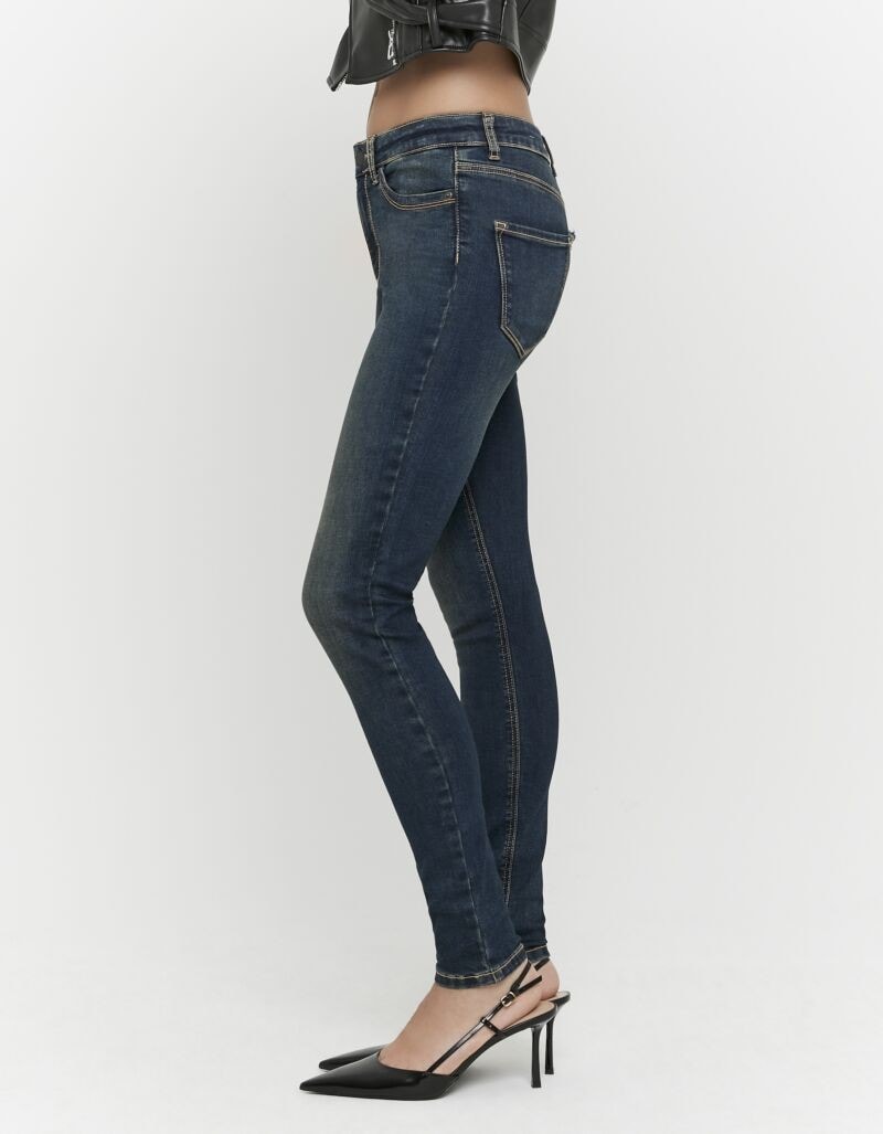 Tally Weijl Skinny-fit-Jeans »SPADESLAY« mit leichtem Stretch-Anteil, engem Bein und Mid-Waist