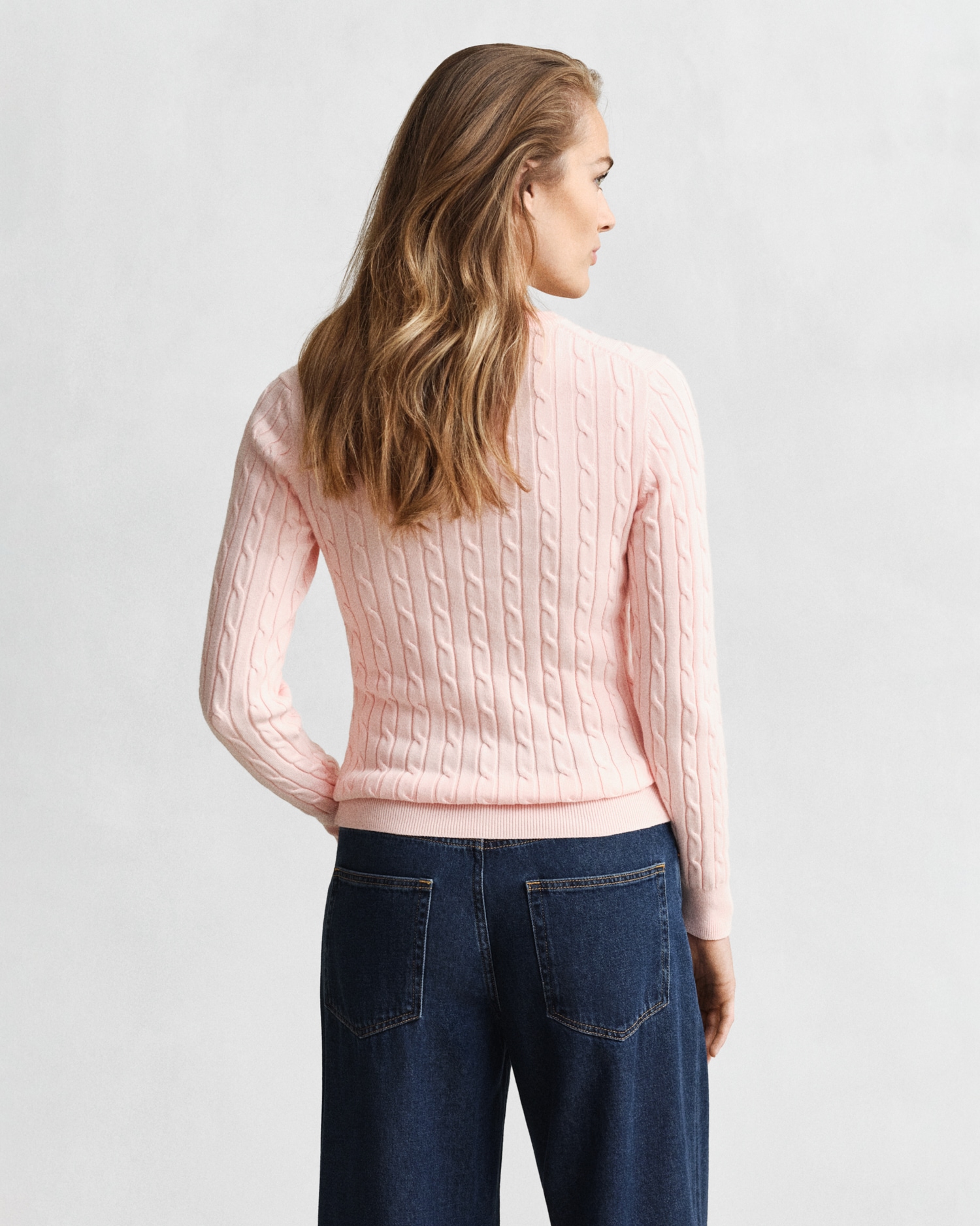 Gant Strickpullover »STRETCH COTTON CABLE C-NECK« mit Logostickerei auf der Brust