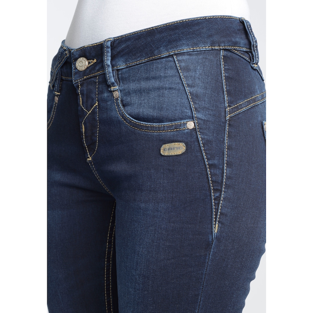 GANG Skinny-fit-Jeans »94Nele«, mit gekreuzten Gürtelschlaufen links vorne