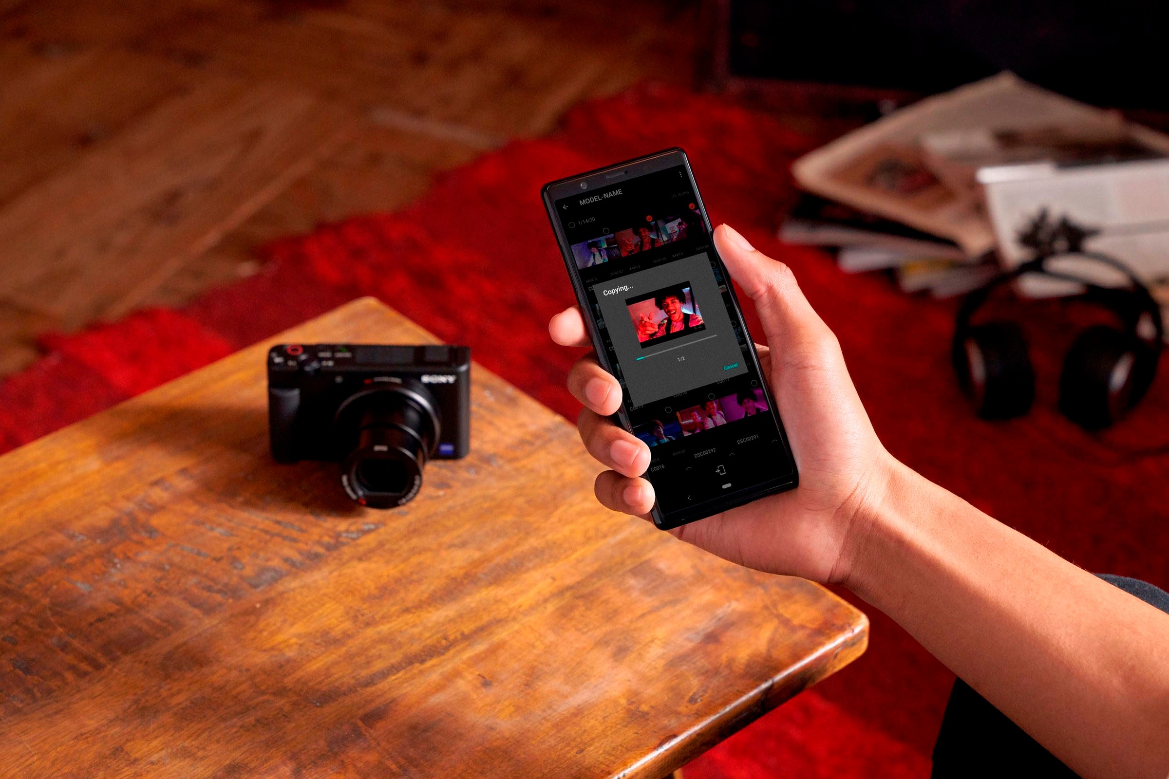 Sony Kompaktkamera »ZV-1« vielseitigen 24-70-mm , 20,1 , 2,7 fach fach x opt. Zoom , Bluetooth