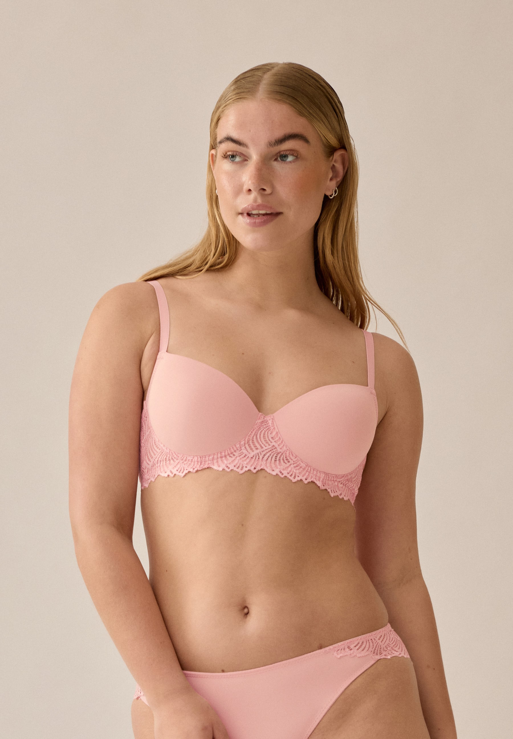 Naturana Schalen-BH »The Friday« 1 Stk. tlg., mit Bügel, mit Spitze, feminin, weich, bequem