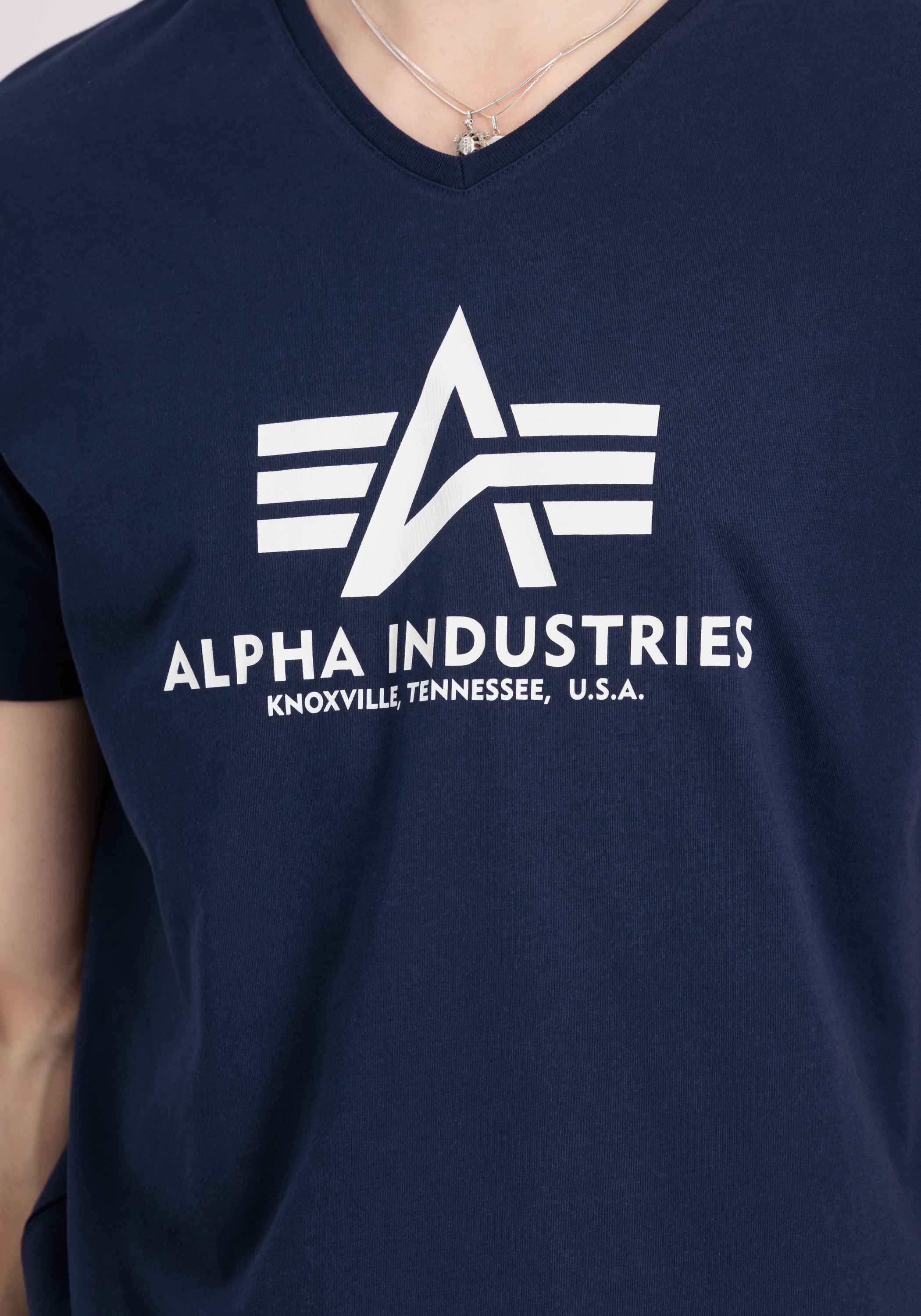 Alpha Industries T-Shirt »Basic T-Shirt BL V-Neck«