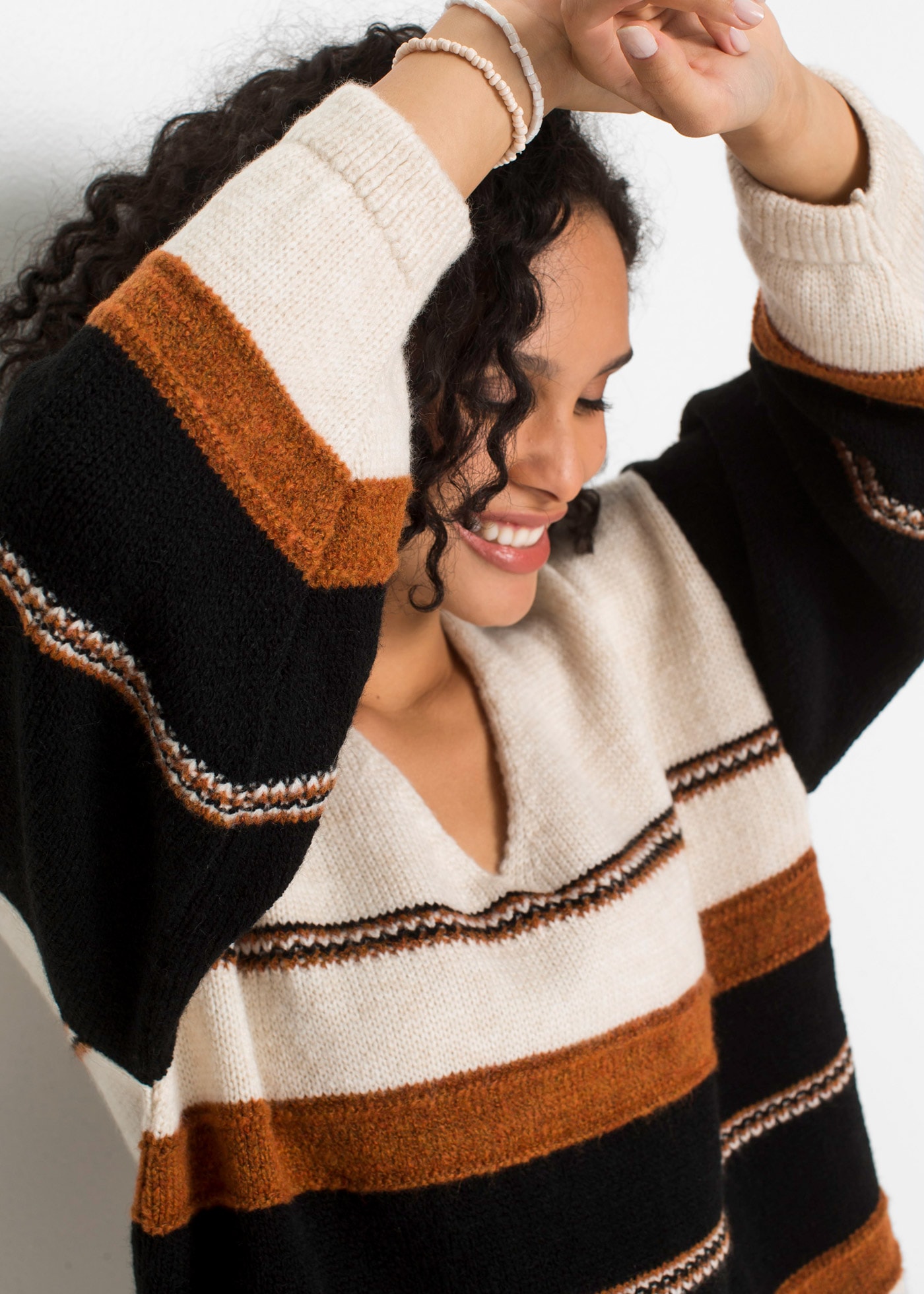 bonprix V-Ausschnitt-Pullover
