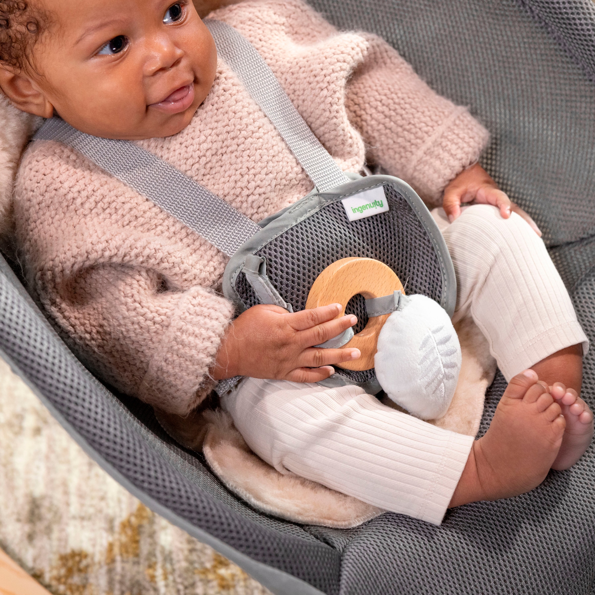 ingenuity Babywippe »Every Season™ Rocking Seat - Wesley™« bis 18,14 kg mit Melodien und Geräuschen