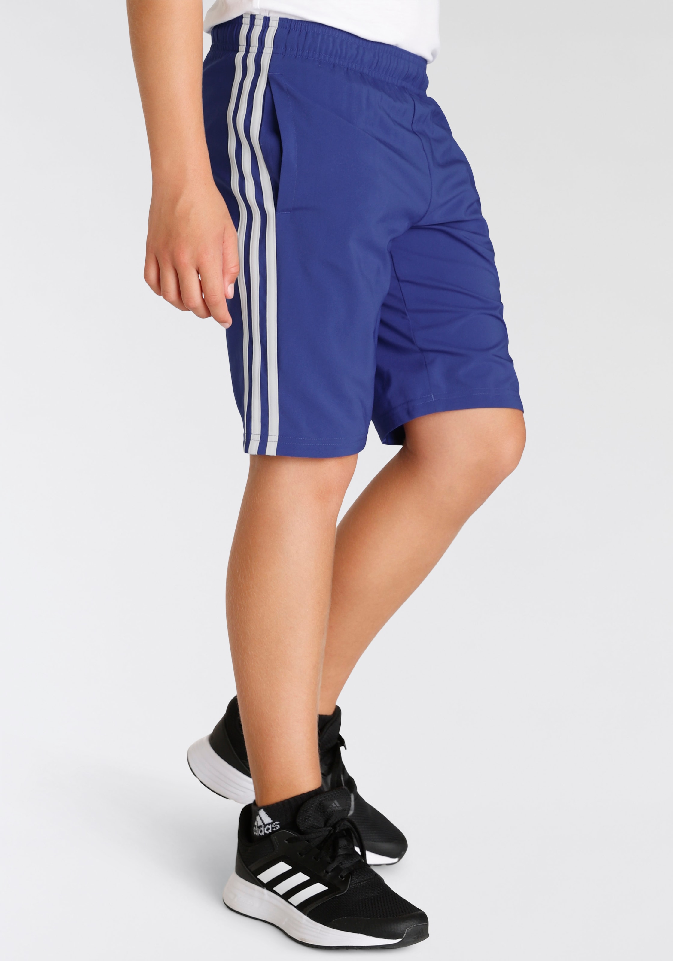 adidas Sportswear Shorts »ESSENTIALS 3-STREIFEN WOVEN«, (1 tlg.)