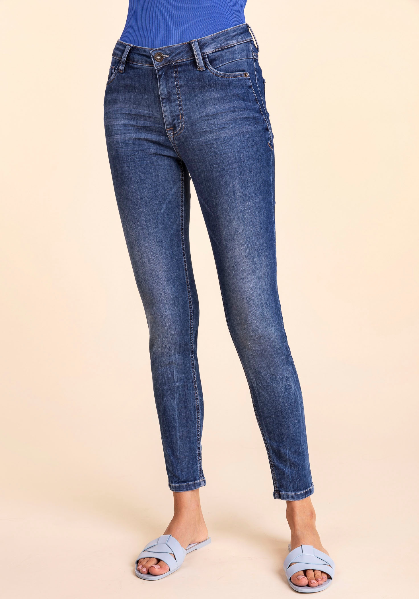Skinny-fit-Jeans »SKINNY HIGH RISE«, perfekter Sitz durch Elasthan-Anteil