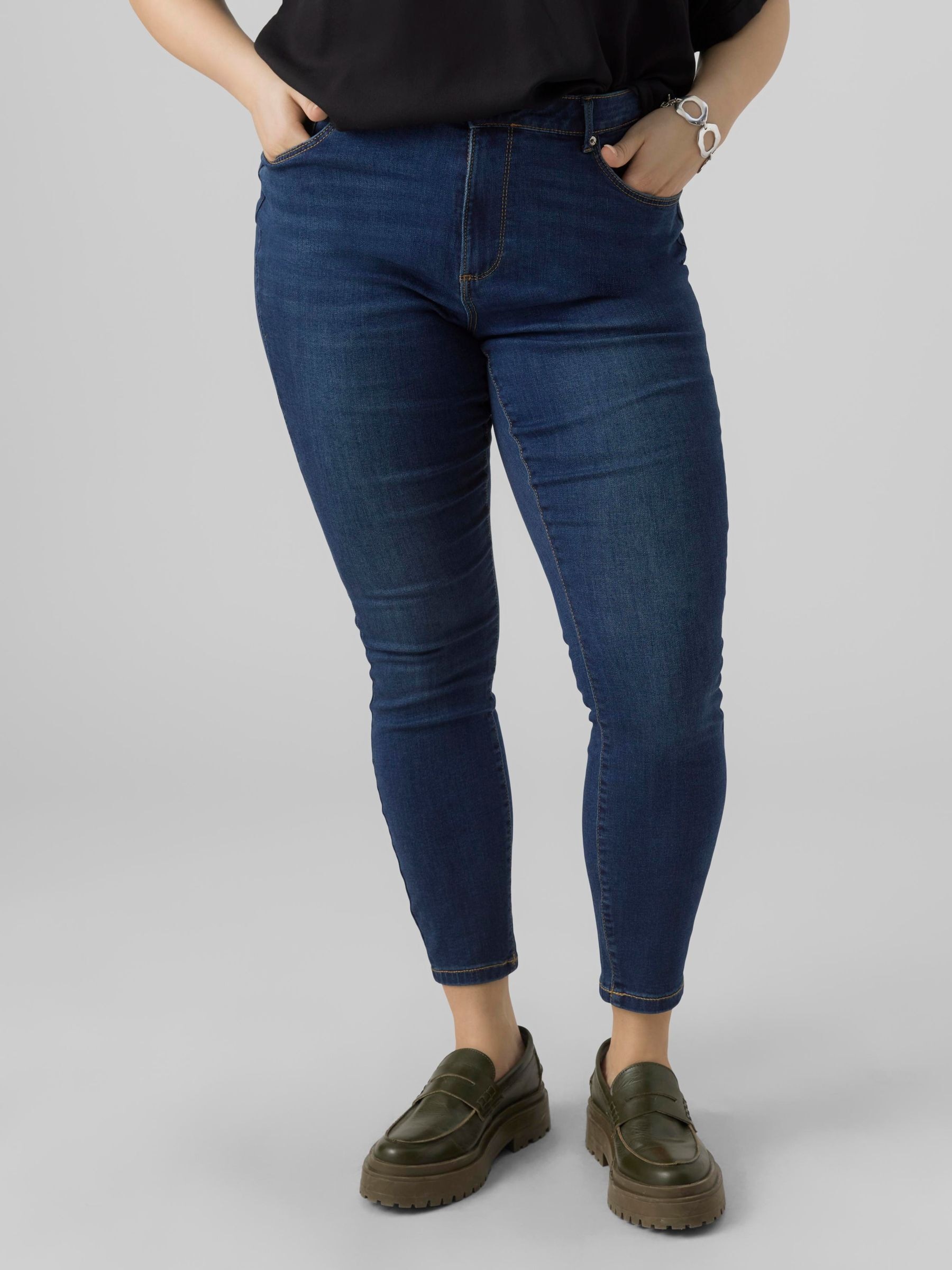 Image of Vero Moda Curve Skinny-fit-Jeans "VMSOPHIA HR SKINNY J VI3377 GA CUR NOOS"