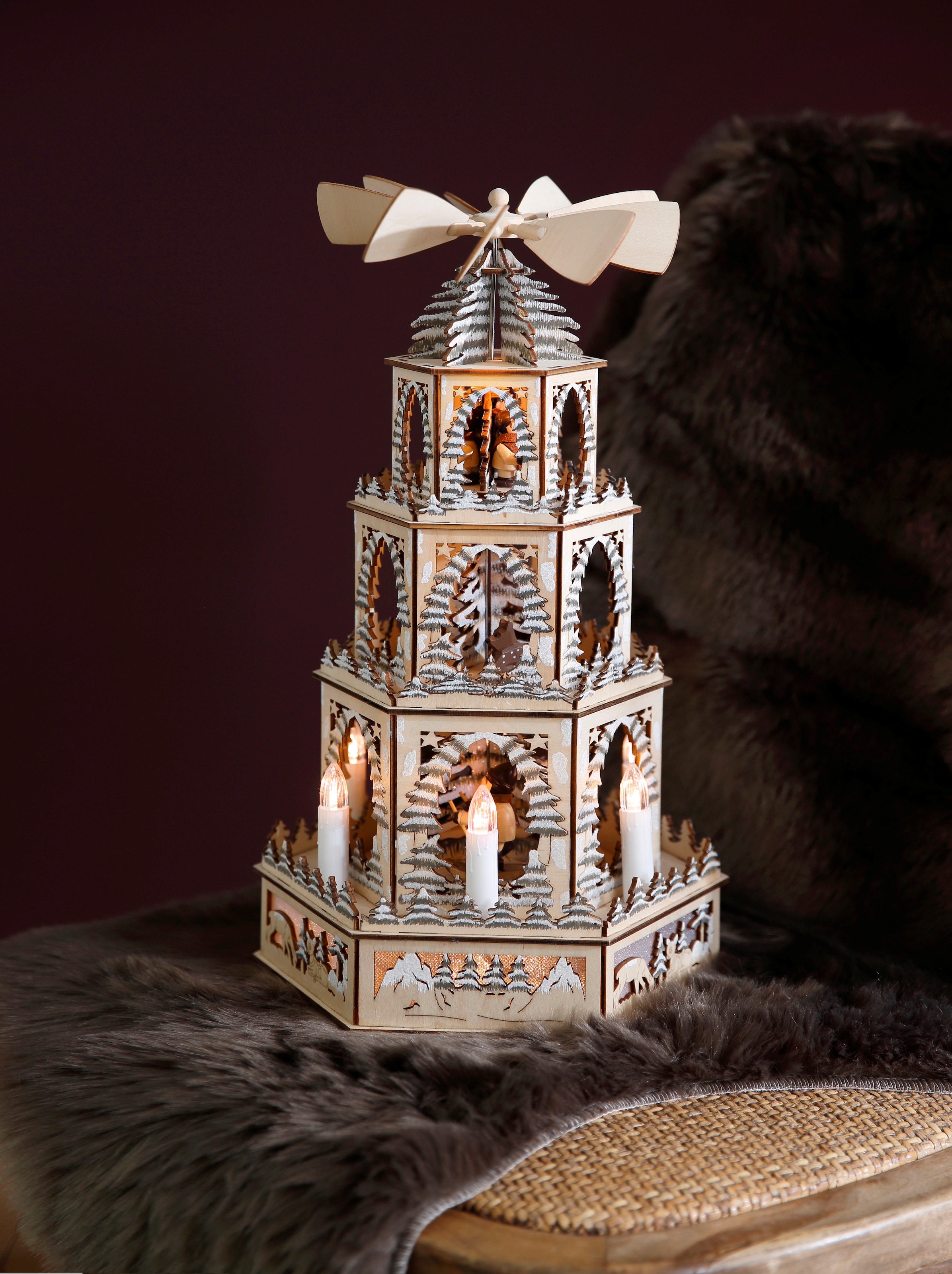 Myflair Möbel & Accessoires Weihnachtspyramide »Weihnachtsdeko«, mit LED  Beleuchtung und beweglichen Figuren, Höhe ca. 48 cm kaufen