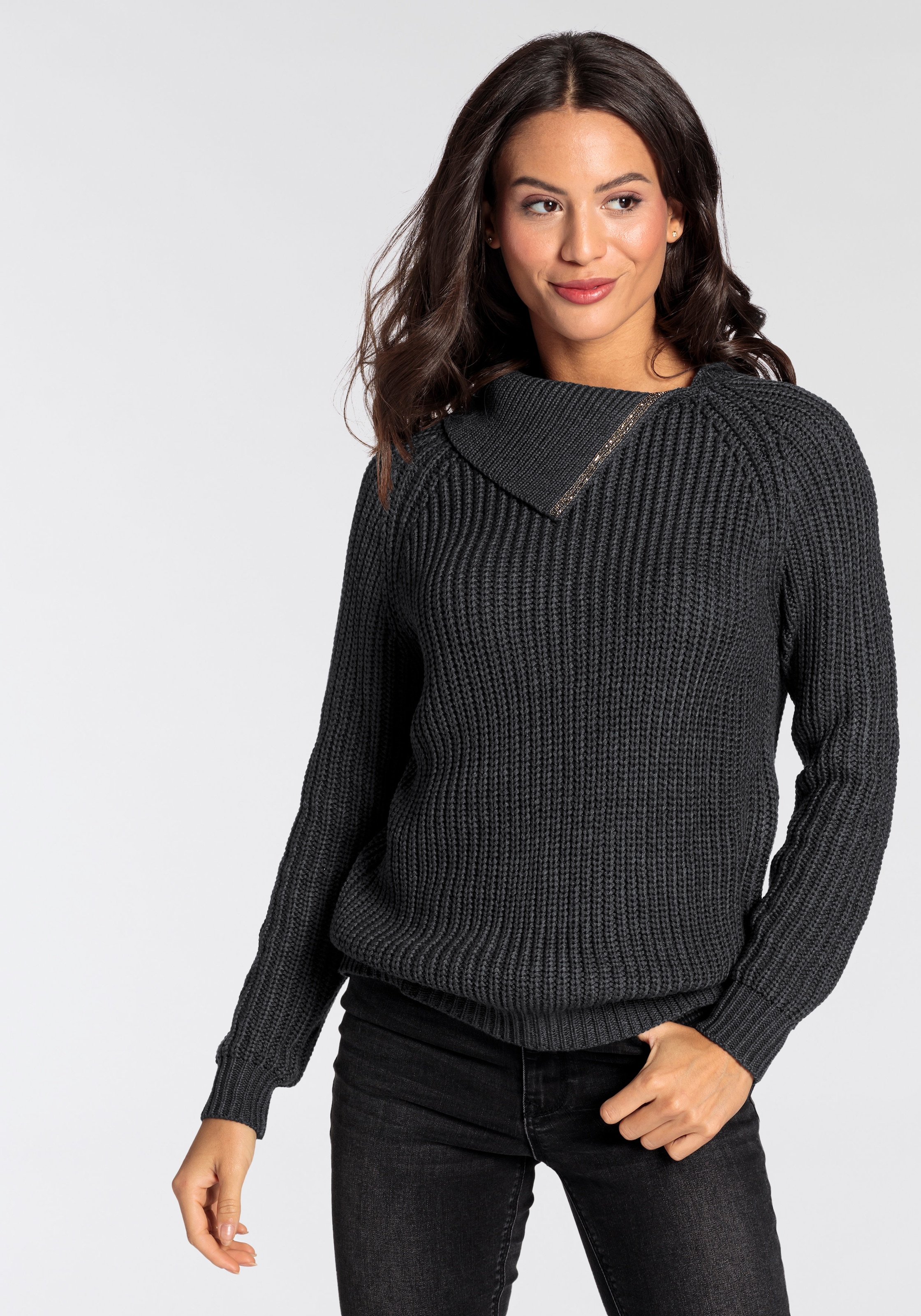 Strickpullover, mit elegantem Glitzerdetail - NEUE KOLLEKTION