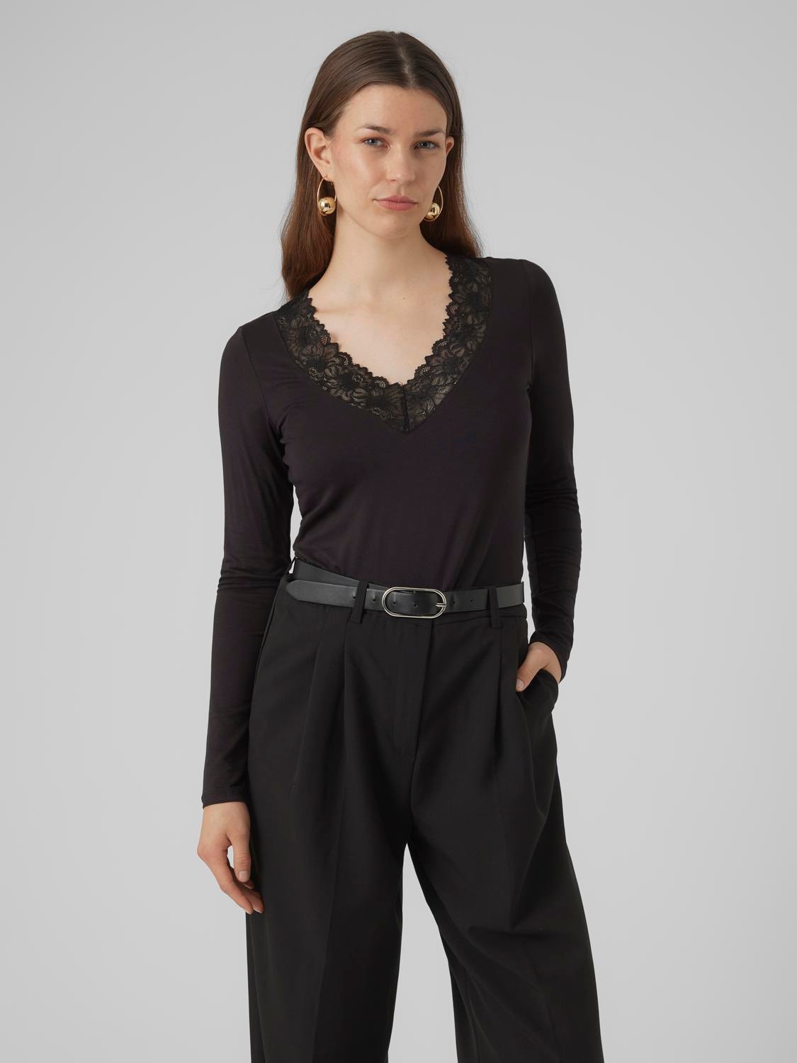 Image of Vero Moda V-Shirt "VMROSA LS V-NECK LACE TOP GA JRS NOOS"