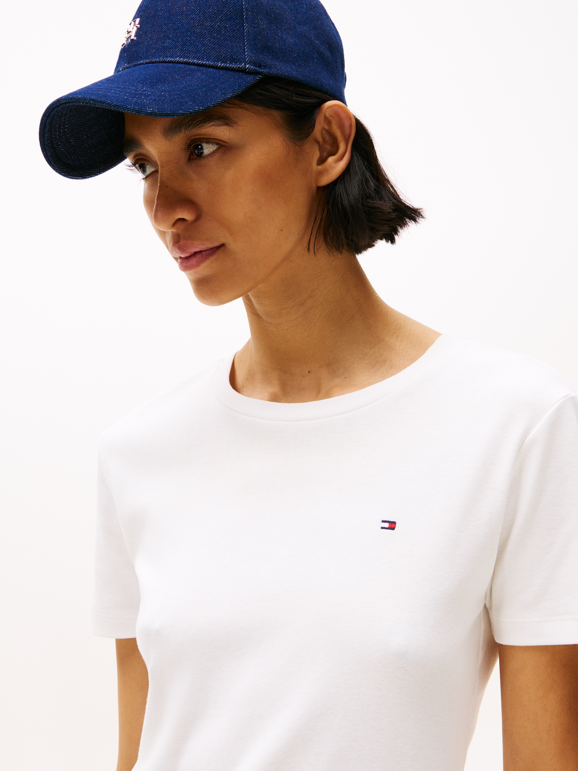 Tommy Hilfiger T-Shirt »SLIM CODY C-NK SS«, mit Logostickerei