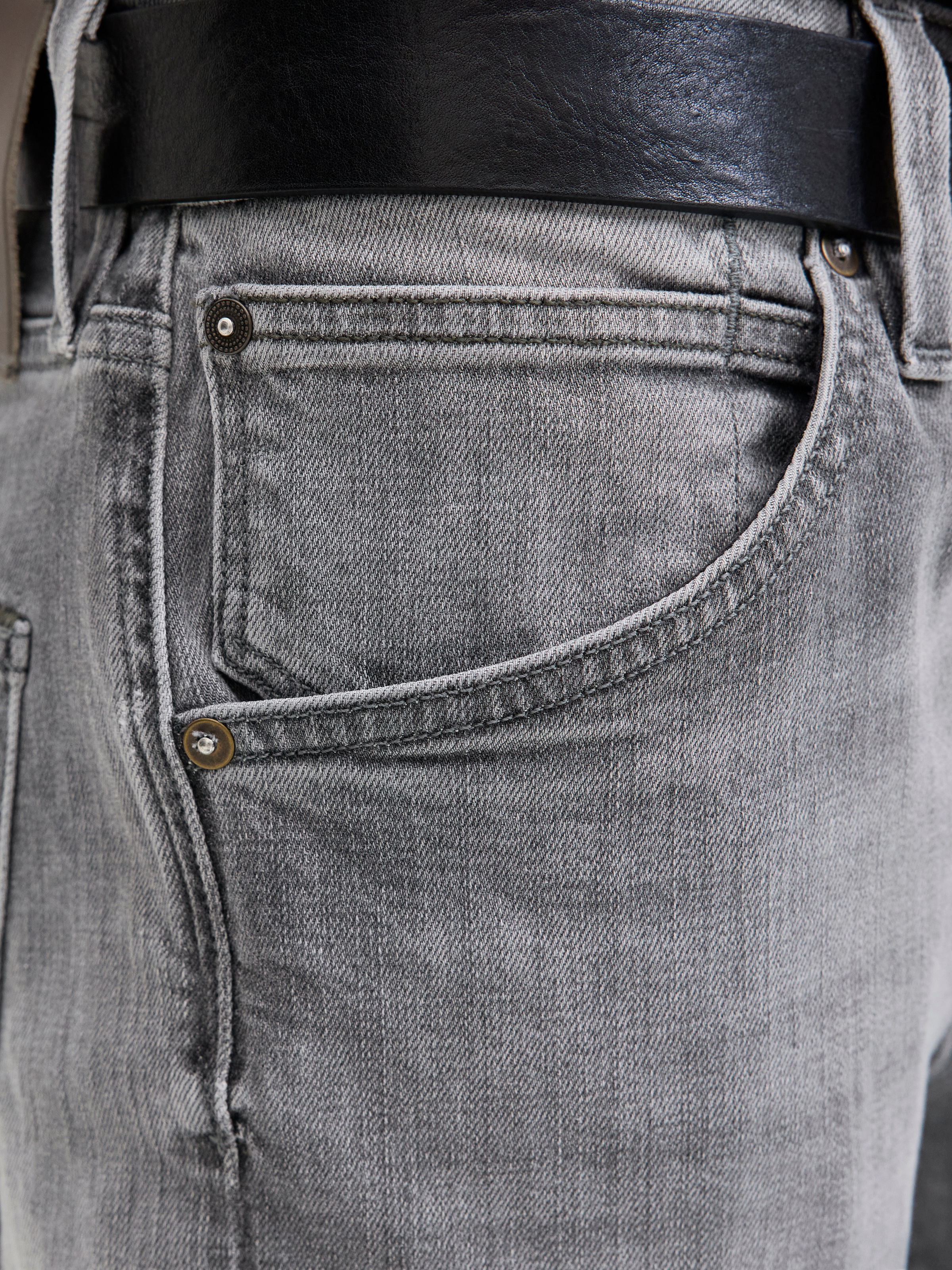 Jack & Jones Comfort-fit-Jeans »JJIMIKE JJFOX CB 08«