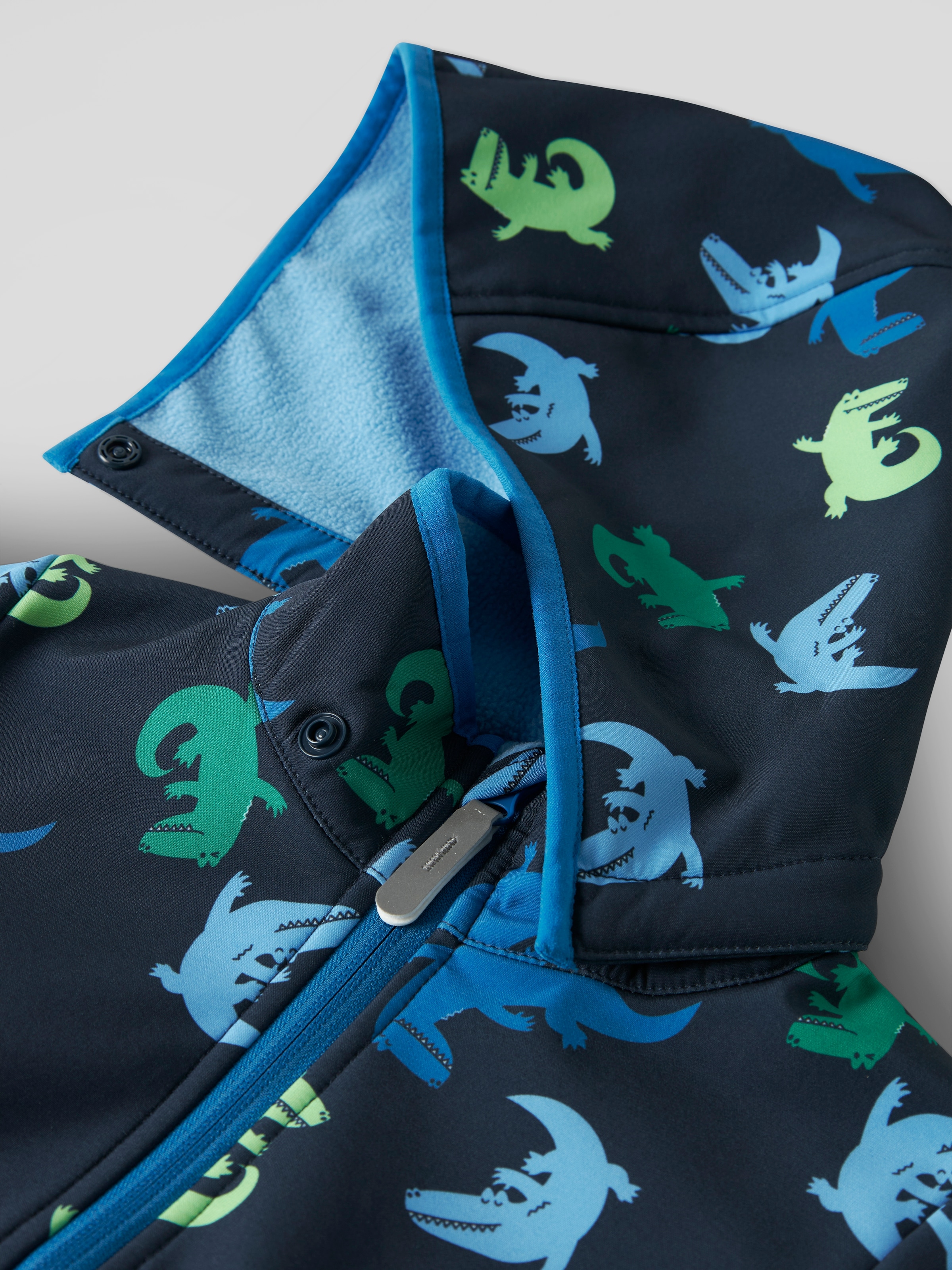 Name It Veste softshell »NMMMALTA05 SOFTSHELL JACKET AOP FO« mit Kapuze Materialmix, wasserdicht, winddicht, atmungsaktiv