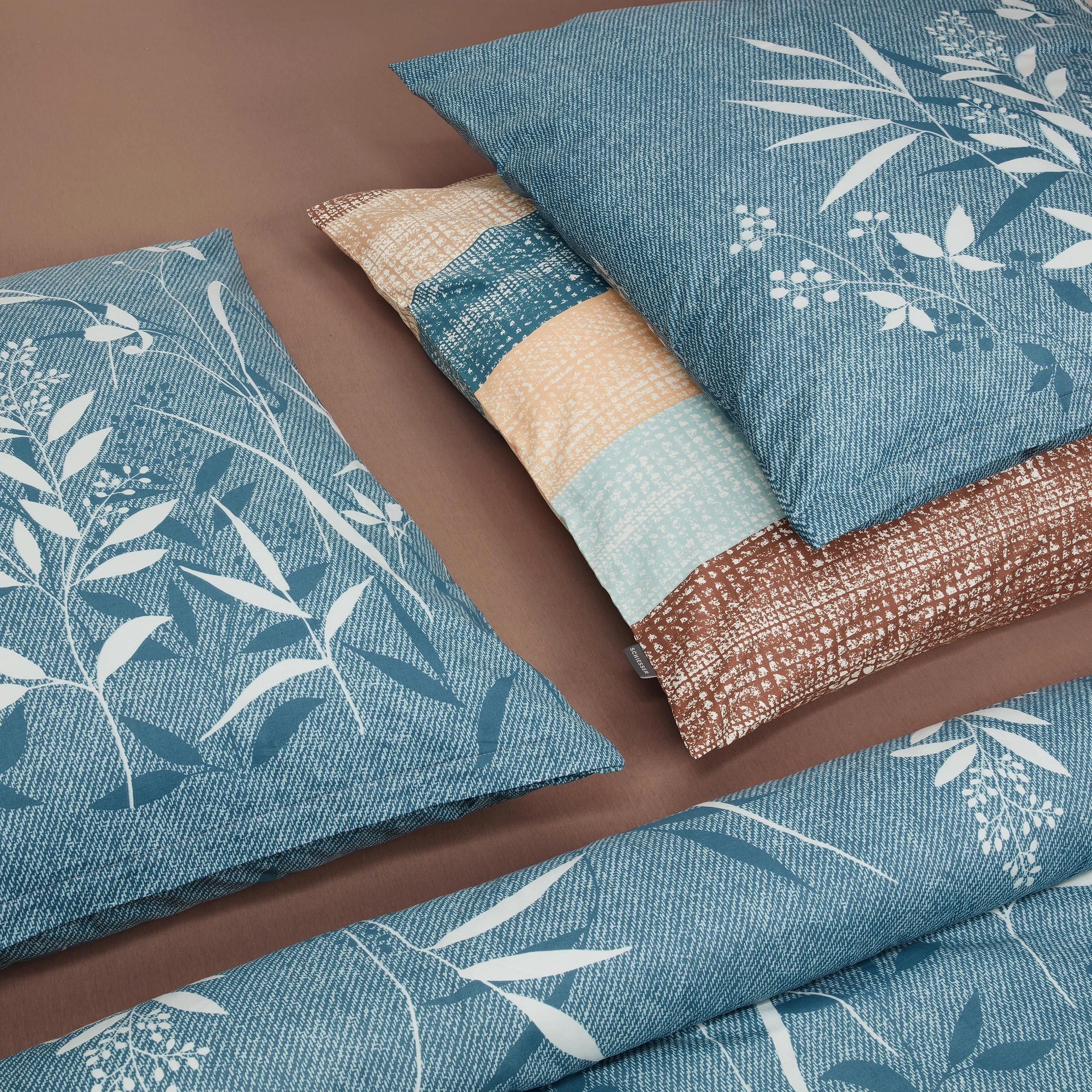 Schiesser Bettwäsche »Emilia aus weicher Baumwolle und texturierten Streifen« 2 Stk. MADE IN GREEN by OEKO-TEX®