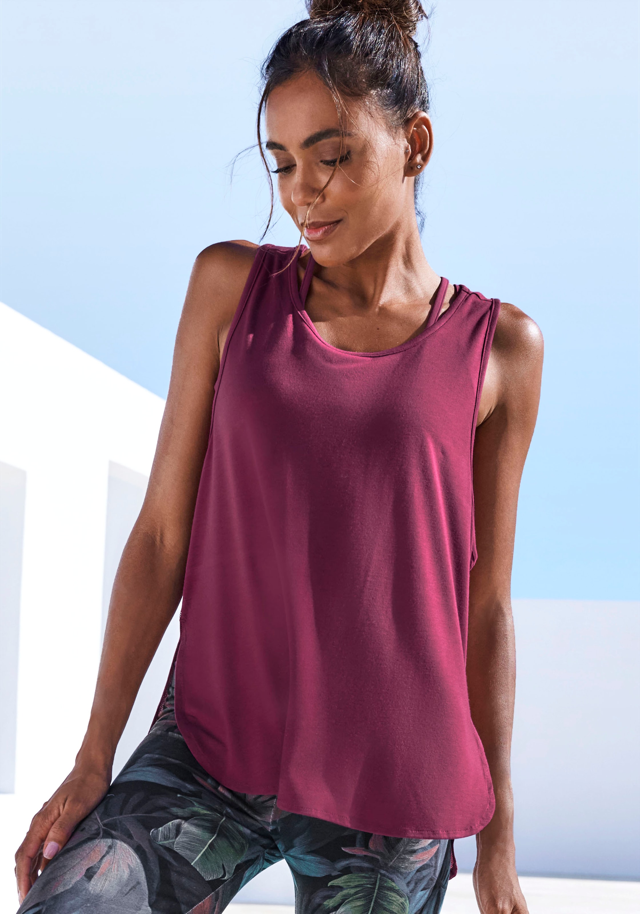 Image of LASCANA ACTIVE Tanktop Sporttop mit Mesheinsatz und Racerback