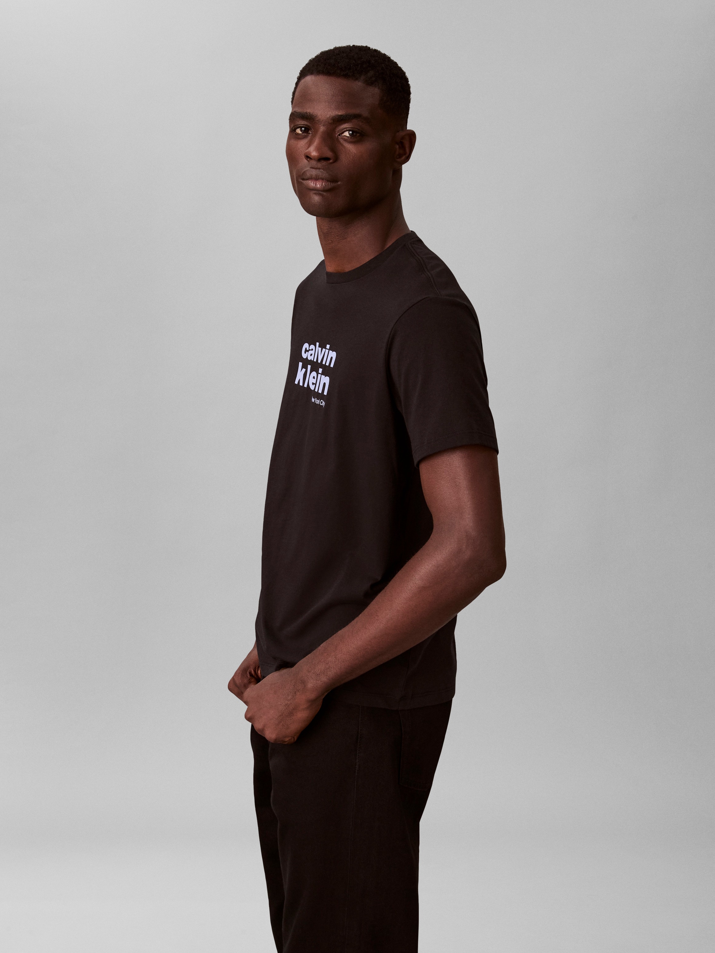 Calvin Klein T-shirt Rundhalsausschnitt, Regular Fit, Logodruck