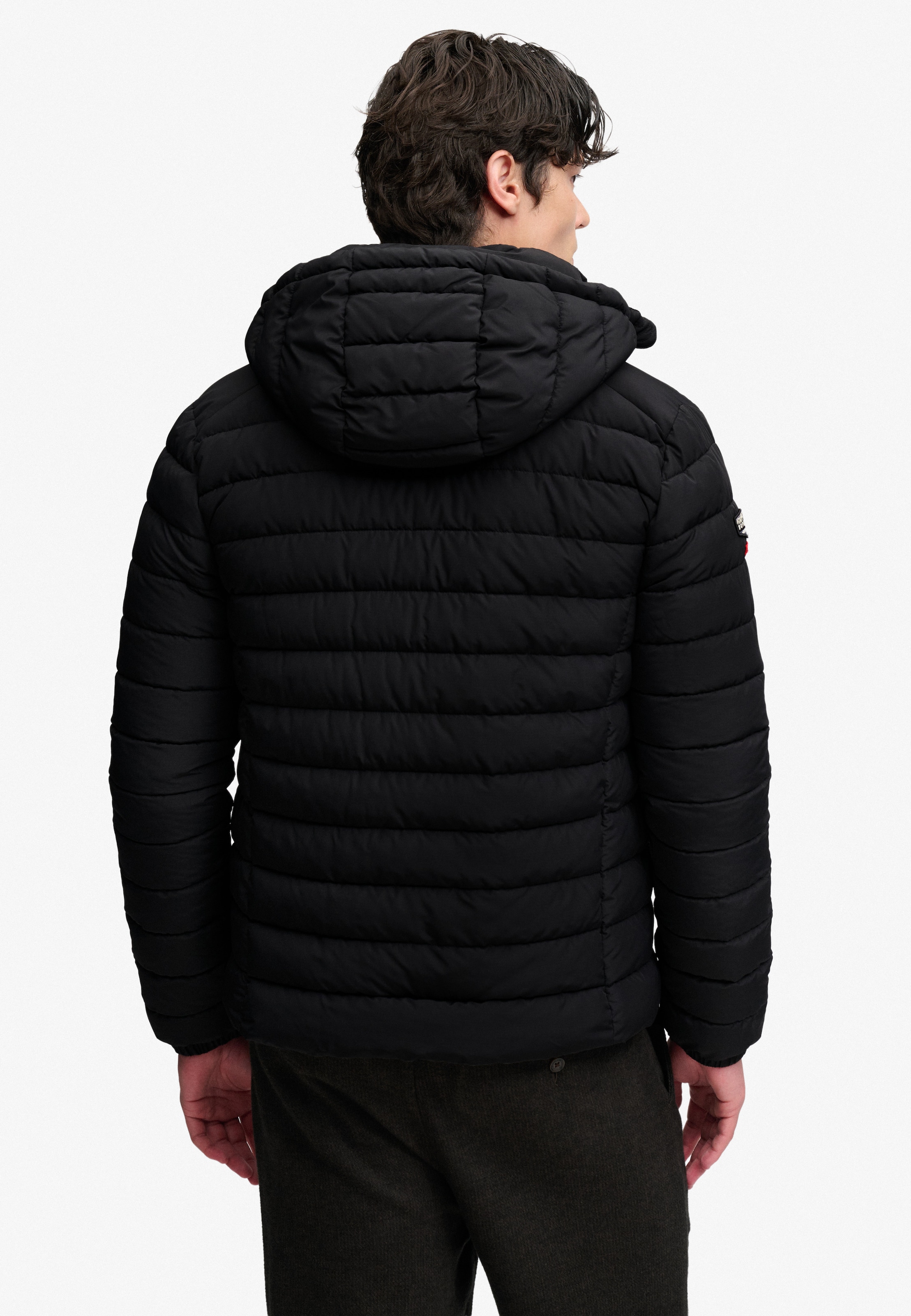 Superdry Steppjacke »HOOD FUJI MIDWEIGHT PADDED JKT« mit Kapuze Kunstfaser, slim fit