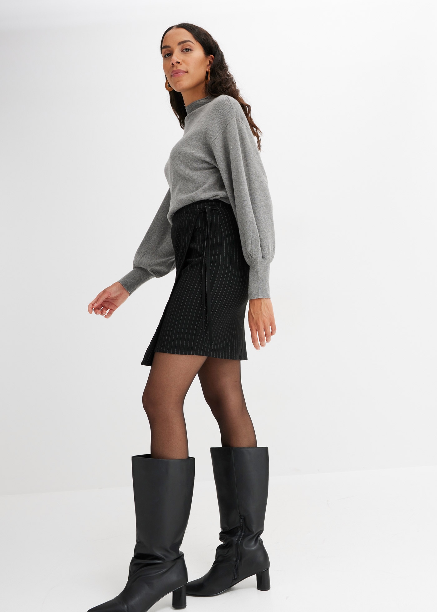 bonprix Strickpullover »Oversize-Pullover aus Viskose-Mix« aus Viskose-Mix, mit Stehkragen, für vielseitige Anlässe