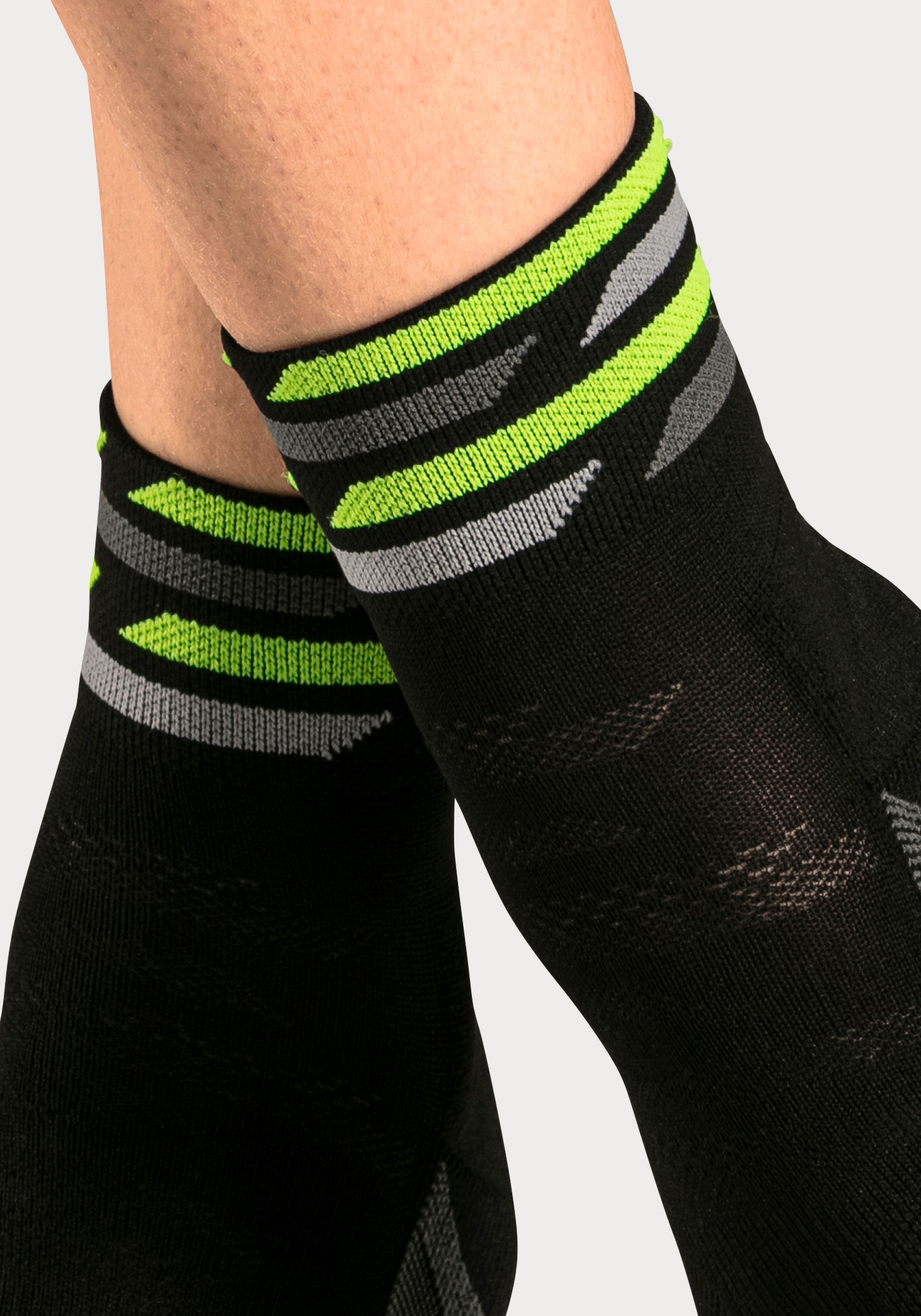 Chiemsee Funktionssocken, (Packung, 3 Paar), Nylon-Microfaser Sportsocken