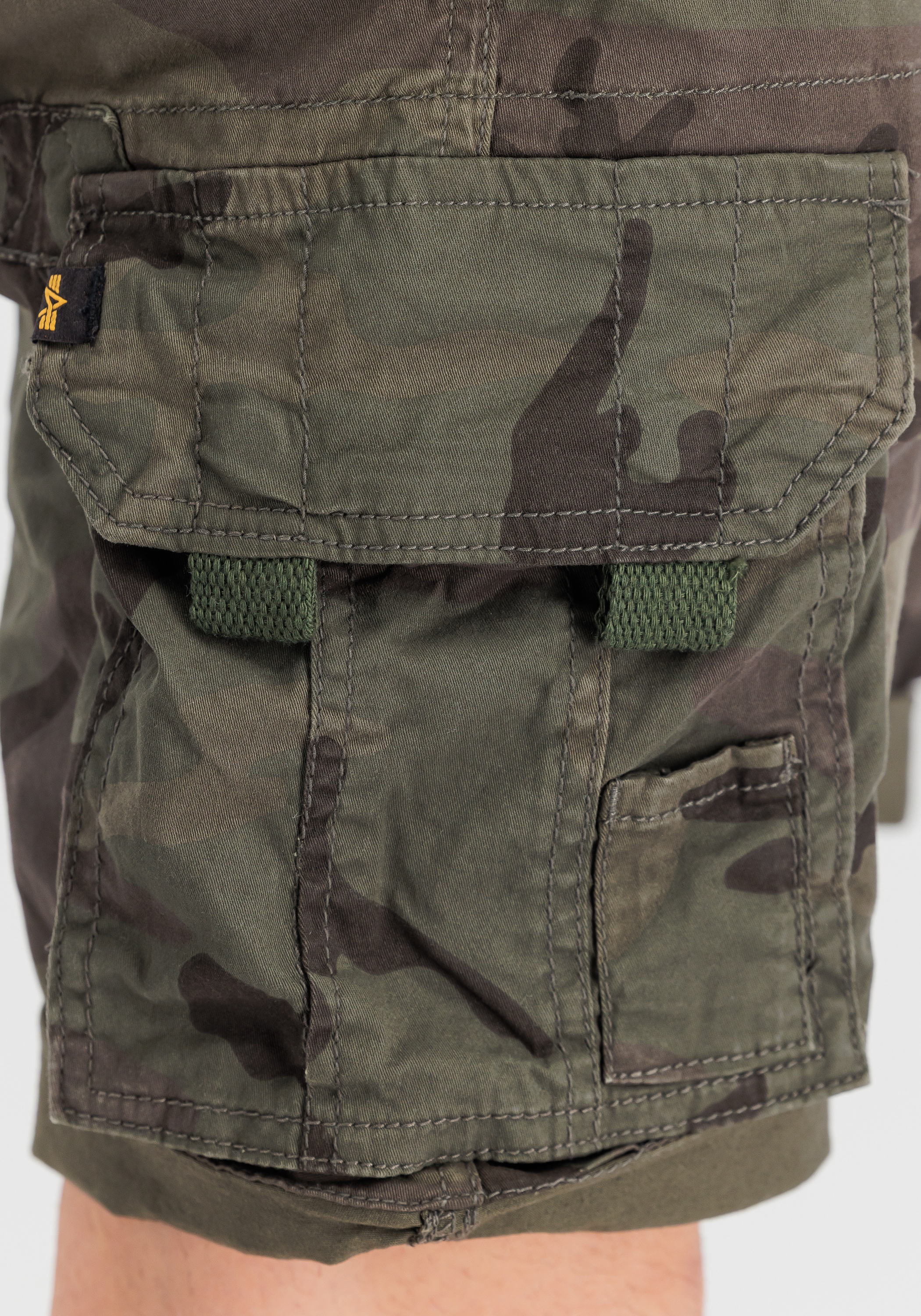 Alpha Industries Short »Crew Short Camo«