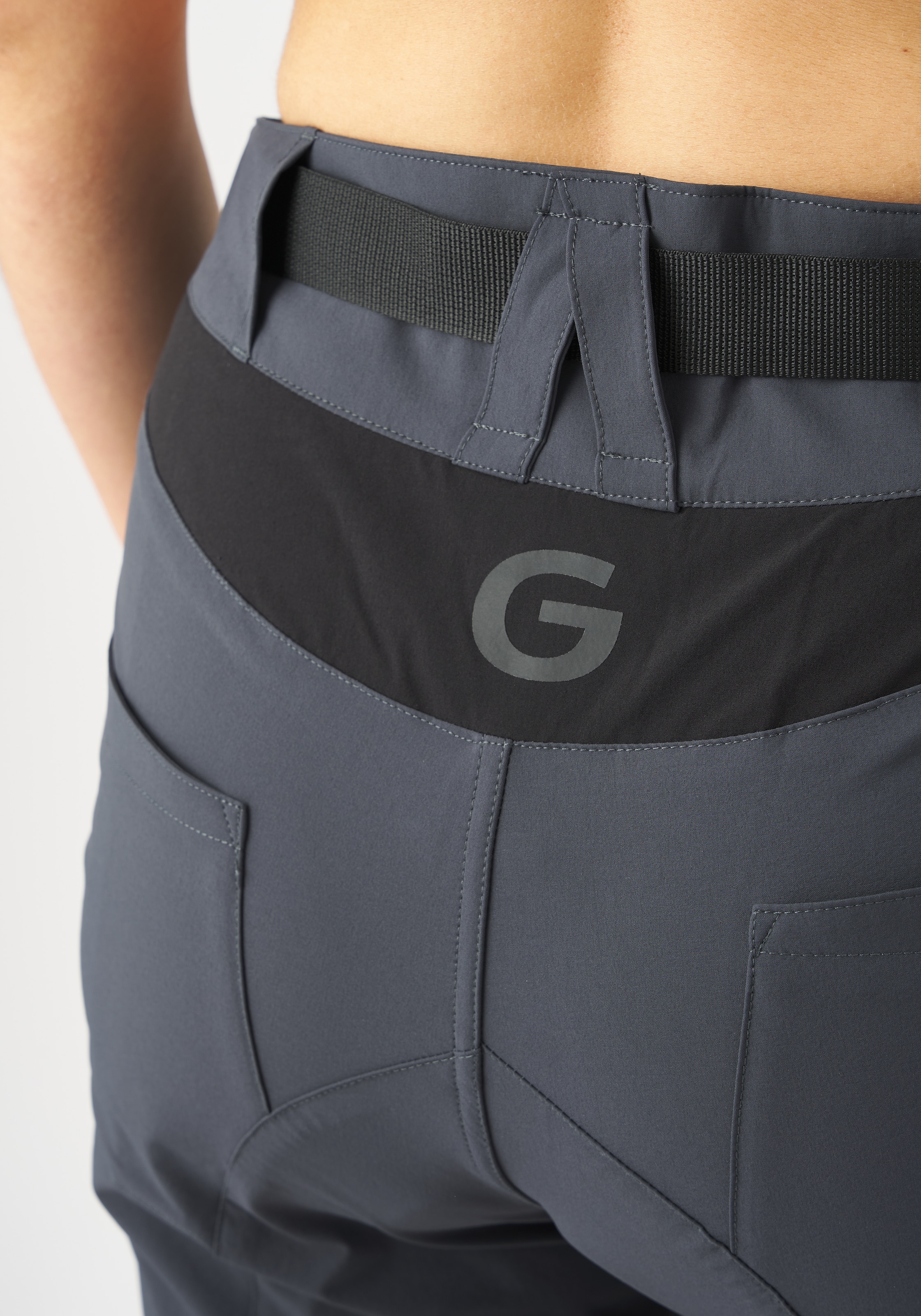 Gonso Pantalon de vélo »Mira Basic«  cuissardes courtes pour femmes avec rembourrage, déperlantes, ceinture incluse