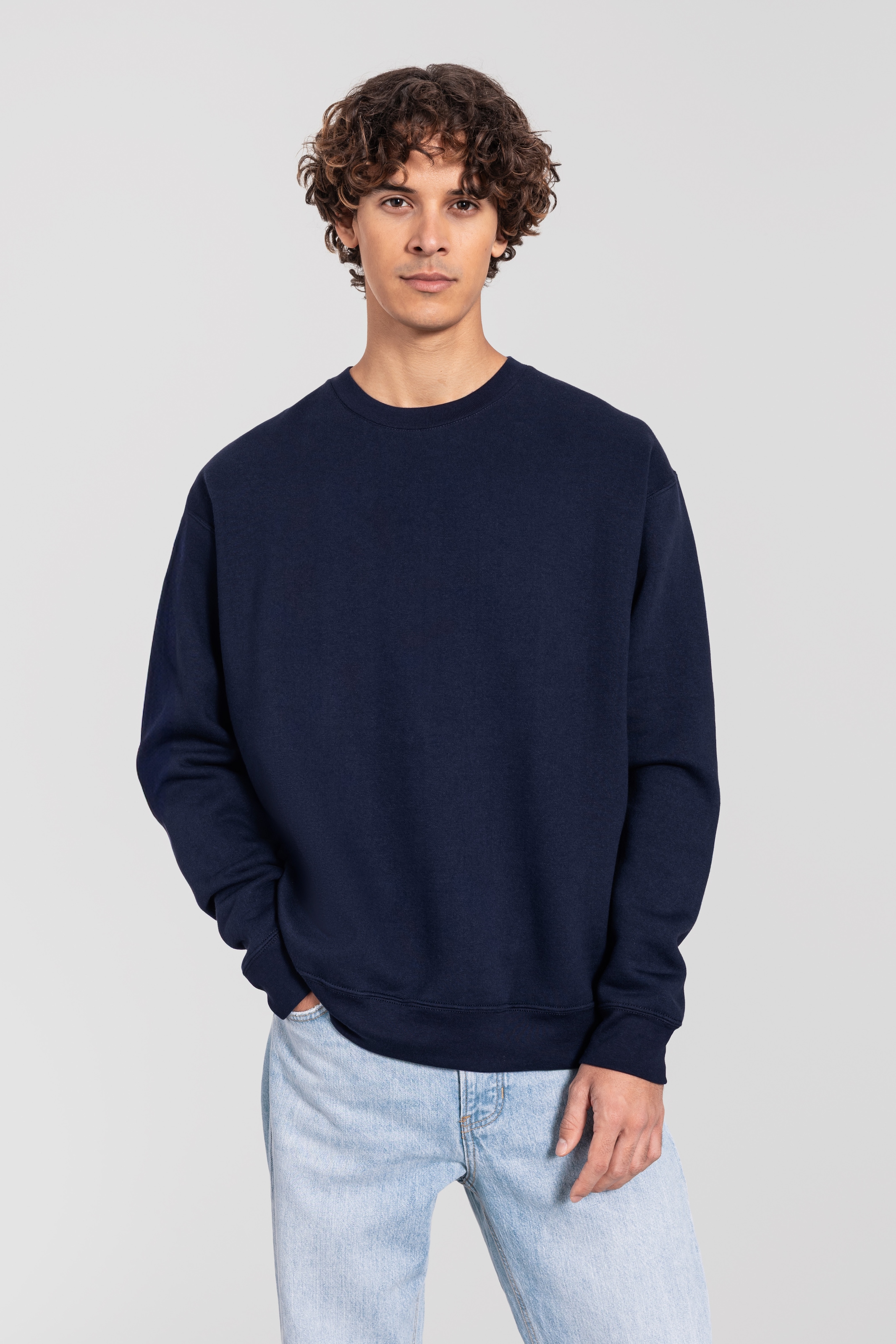 Image of Fruit of the Loom Sweatshirt "Iconic Premium Sweat", mit angesetzten Bündchen, aus Baumwolle und Polyester