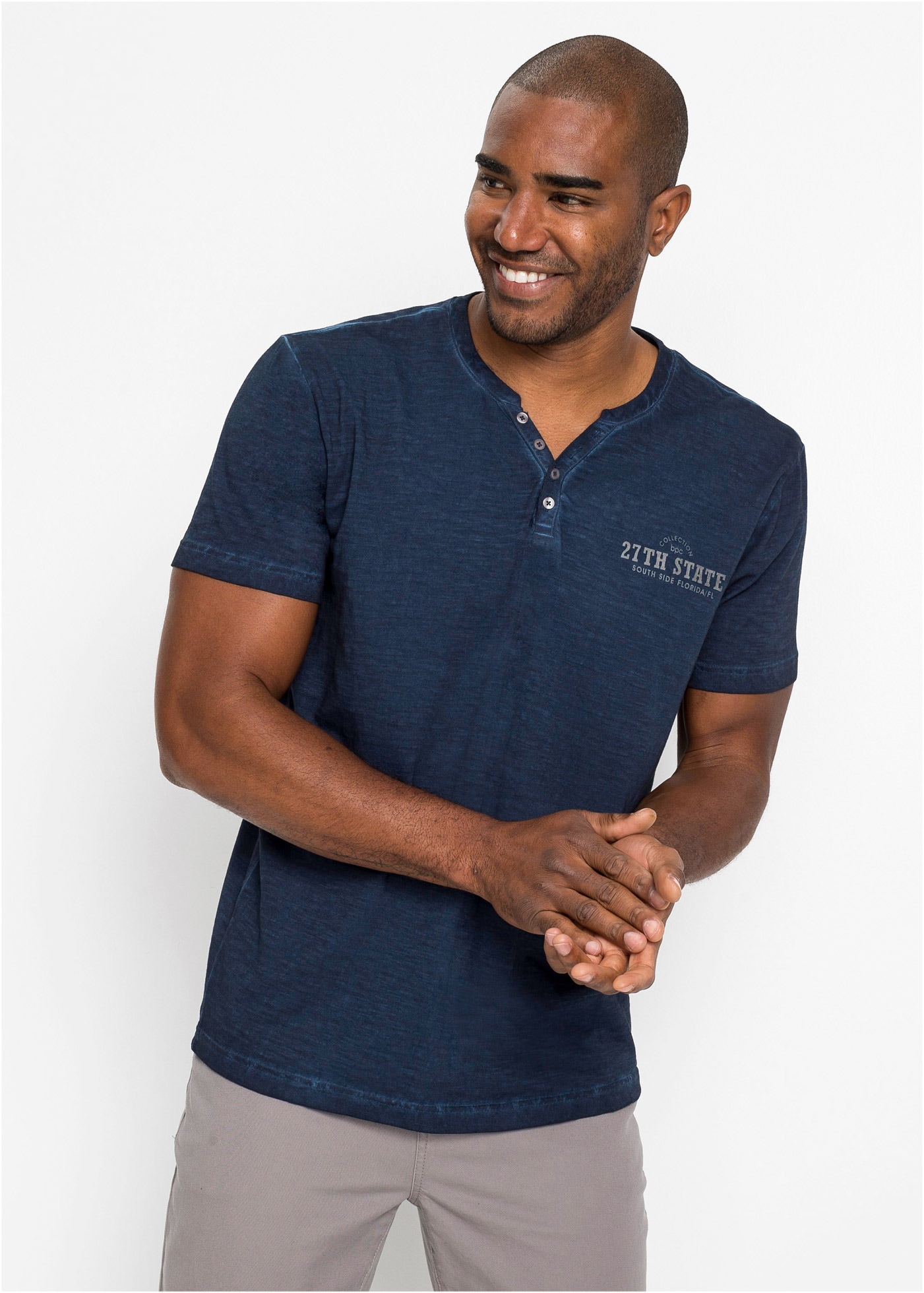Image of bonprix Henleyshirt Regular fit, Kurzarm, aus Baumwolle, Fade Out Look