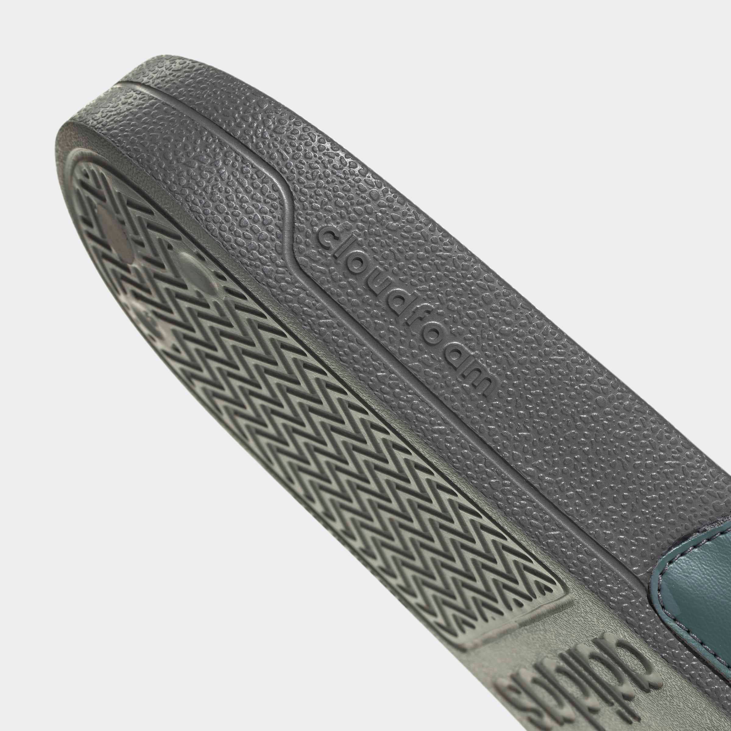 adidas Sportswear Sandale de bain »ADILETTE SHOWER MINECRAFT BADESCHLAPPEN«