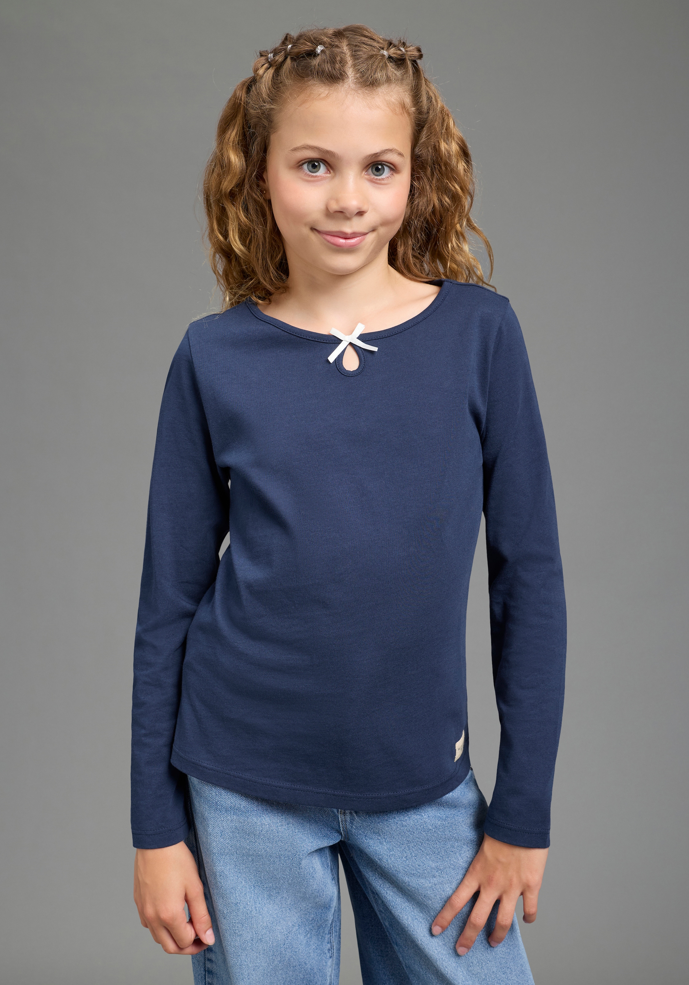 Image of H.I.S Langarmshirt "H.I.S Shirt mit kleiner Deko-Schleife" Langarmshirt hüftlange Basic-Passform, Langarm, modischer Stil