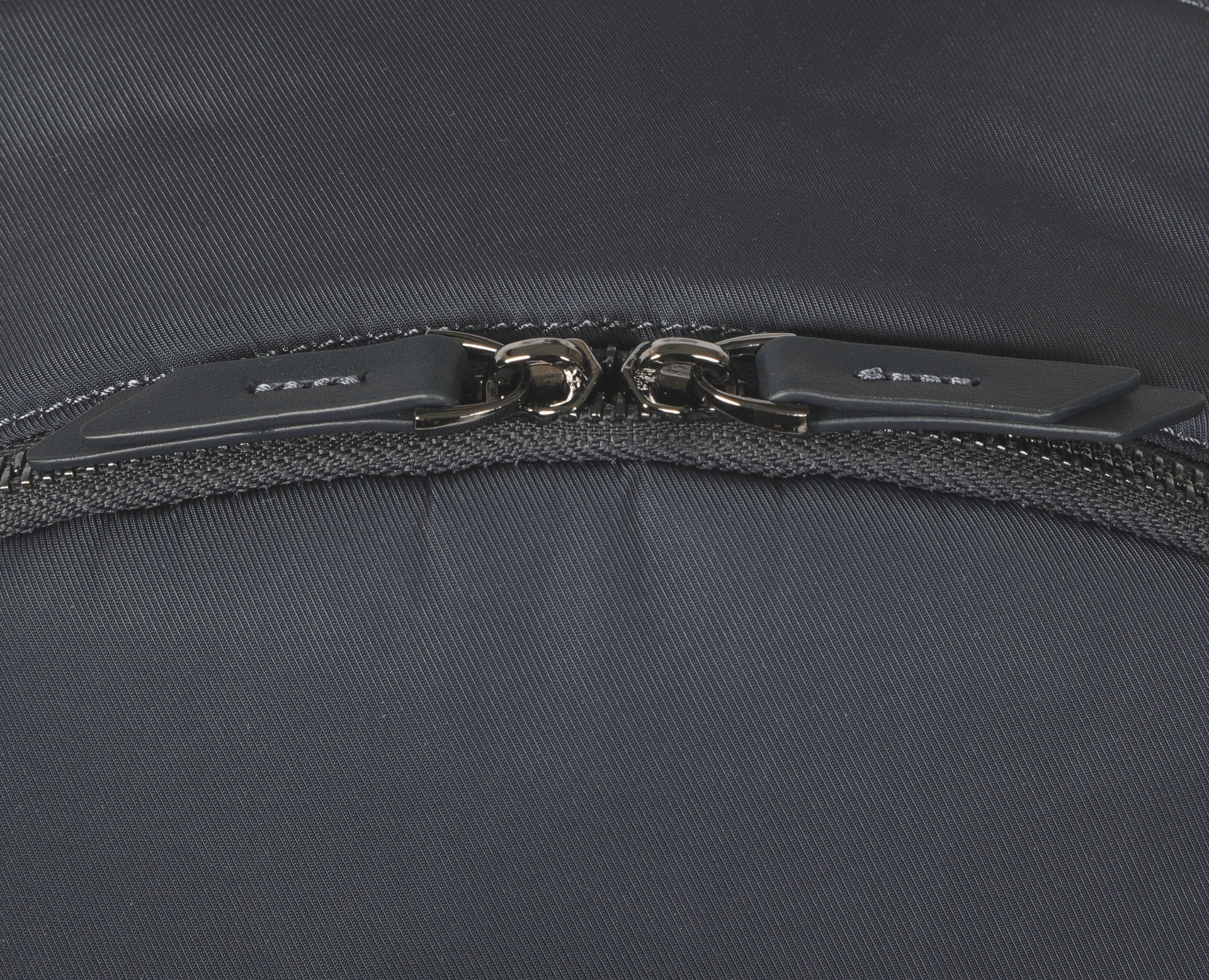 Targus Laptoprucksack »Avila 15-16 Backpack«, hochwertige Metallbeschläge