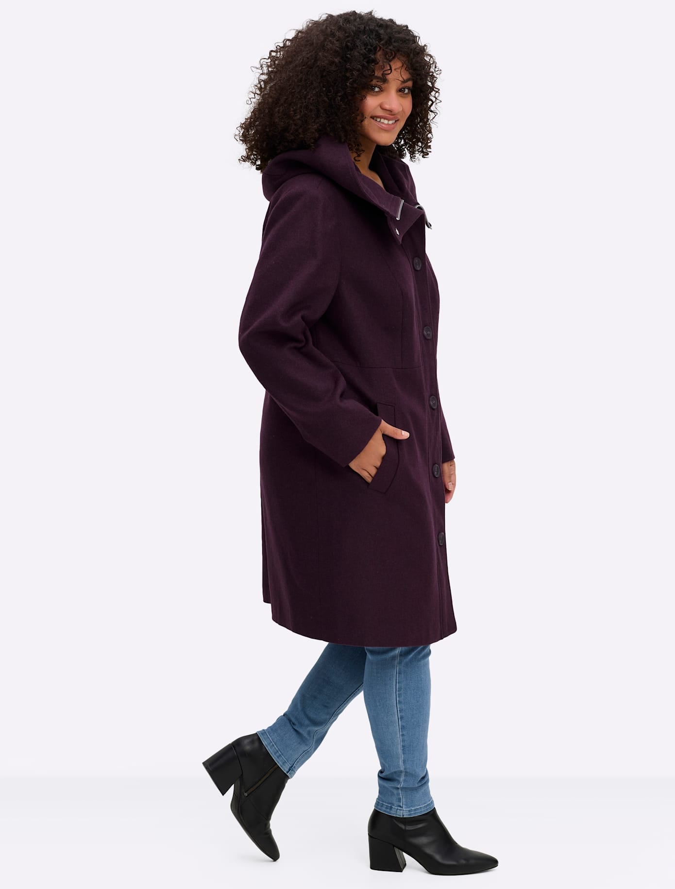 Sheego Manteau court