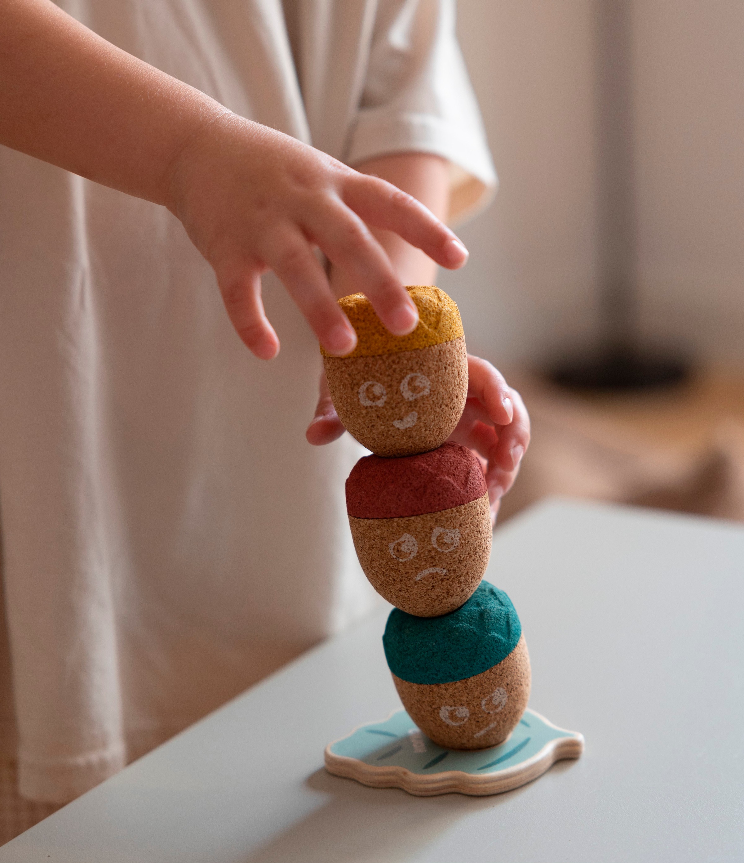 KORKO Jouets à empiler »Magical Mood Acorns« Made in Europe