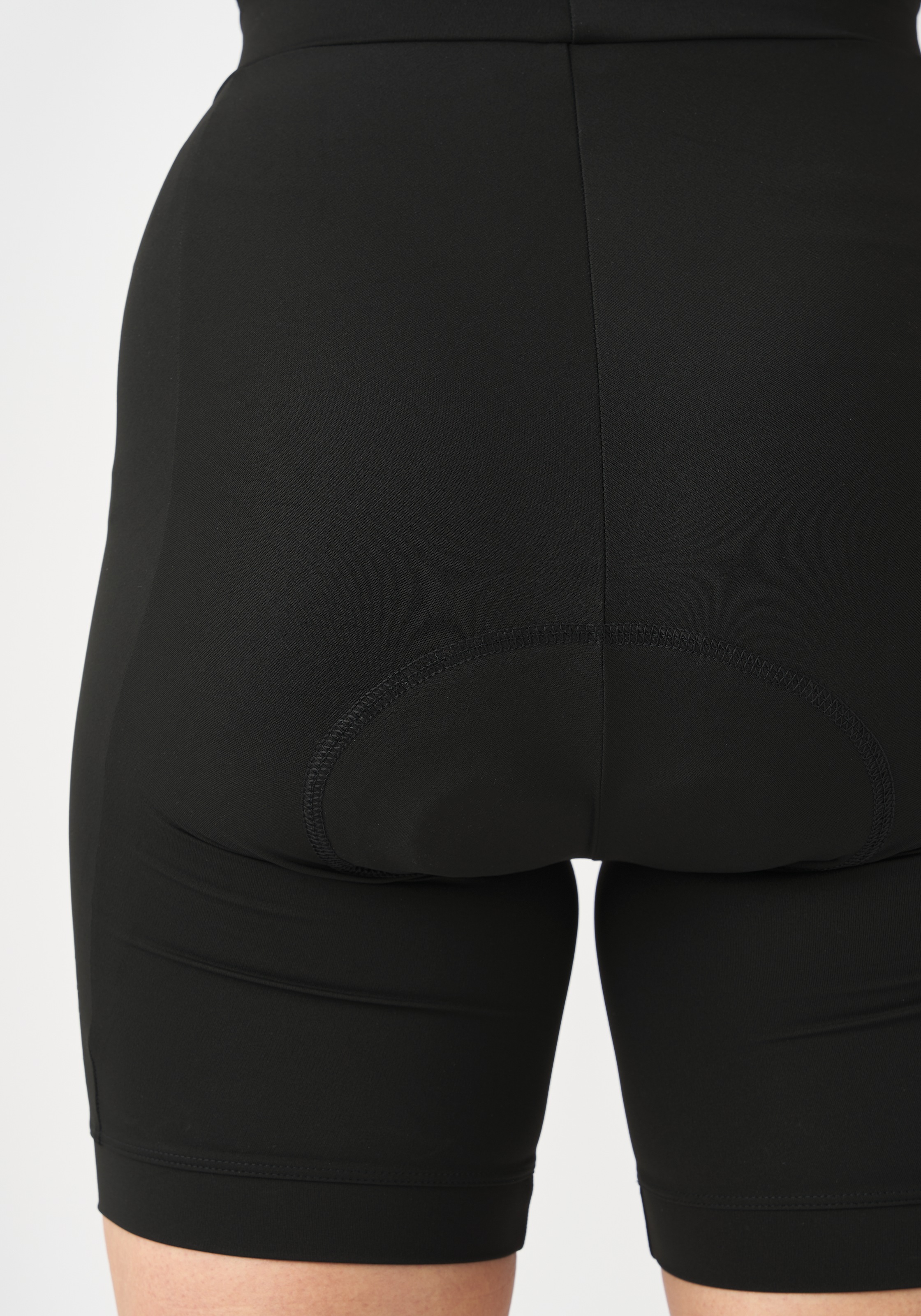 Gonso Fahrradhose »Essential Shorts Basic W«  Damen Radhose, kurze atmungsaktive Radlerhose, Sitzpolster, Tight Fit