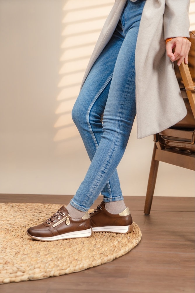 Remonte Baskets compensées  chaussure à lacets, chaussure basse, chaussure de loisirs avec fermeture éclair latérale