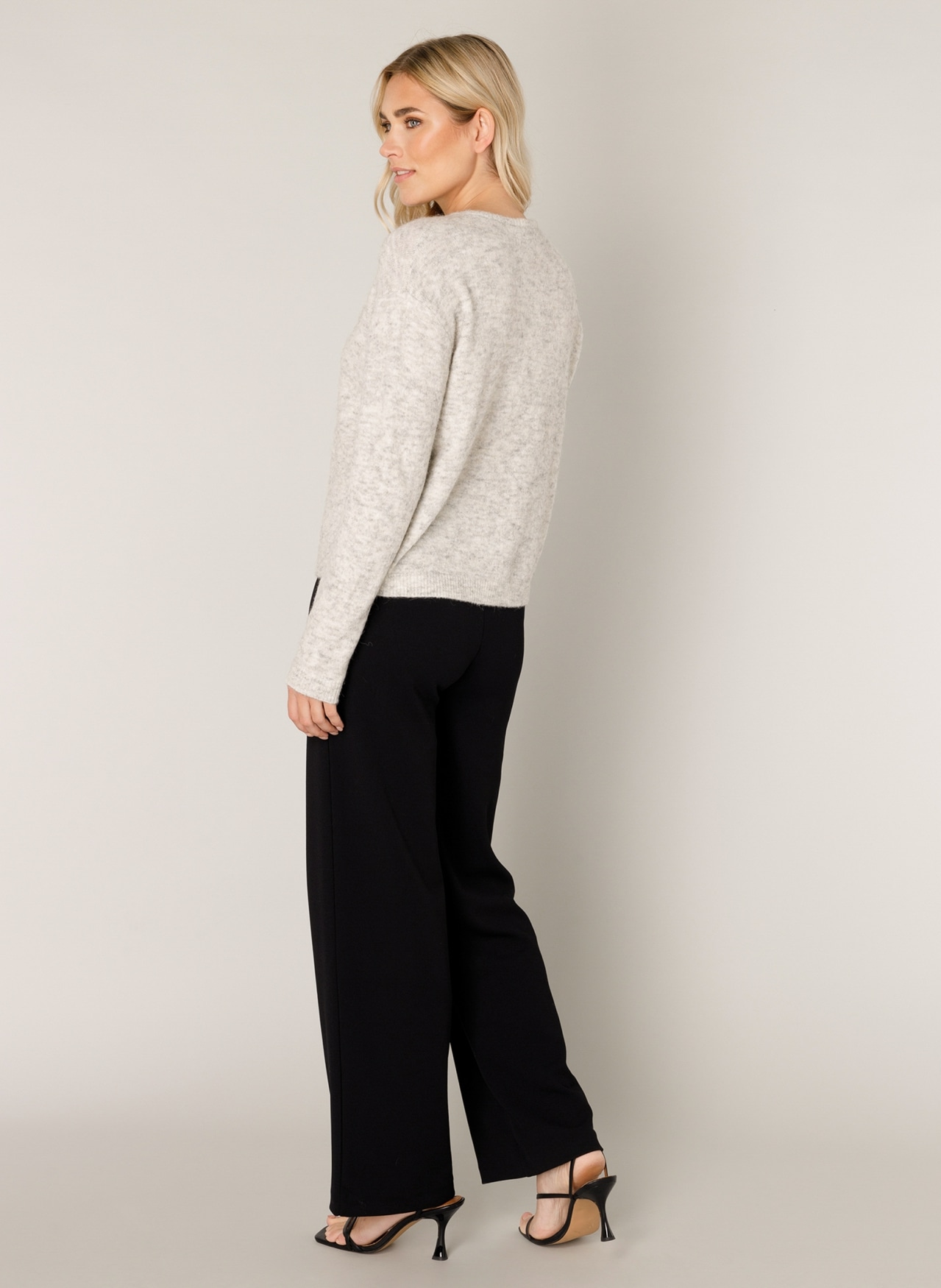 Base Level Cardigan »Yuli«, mit Wolle