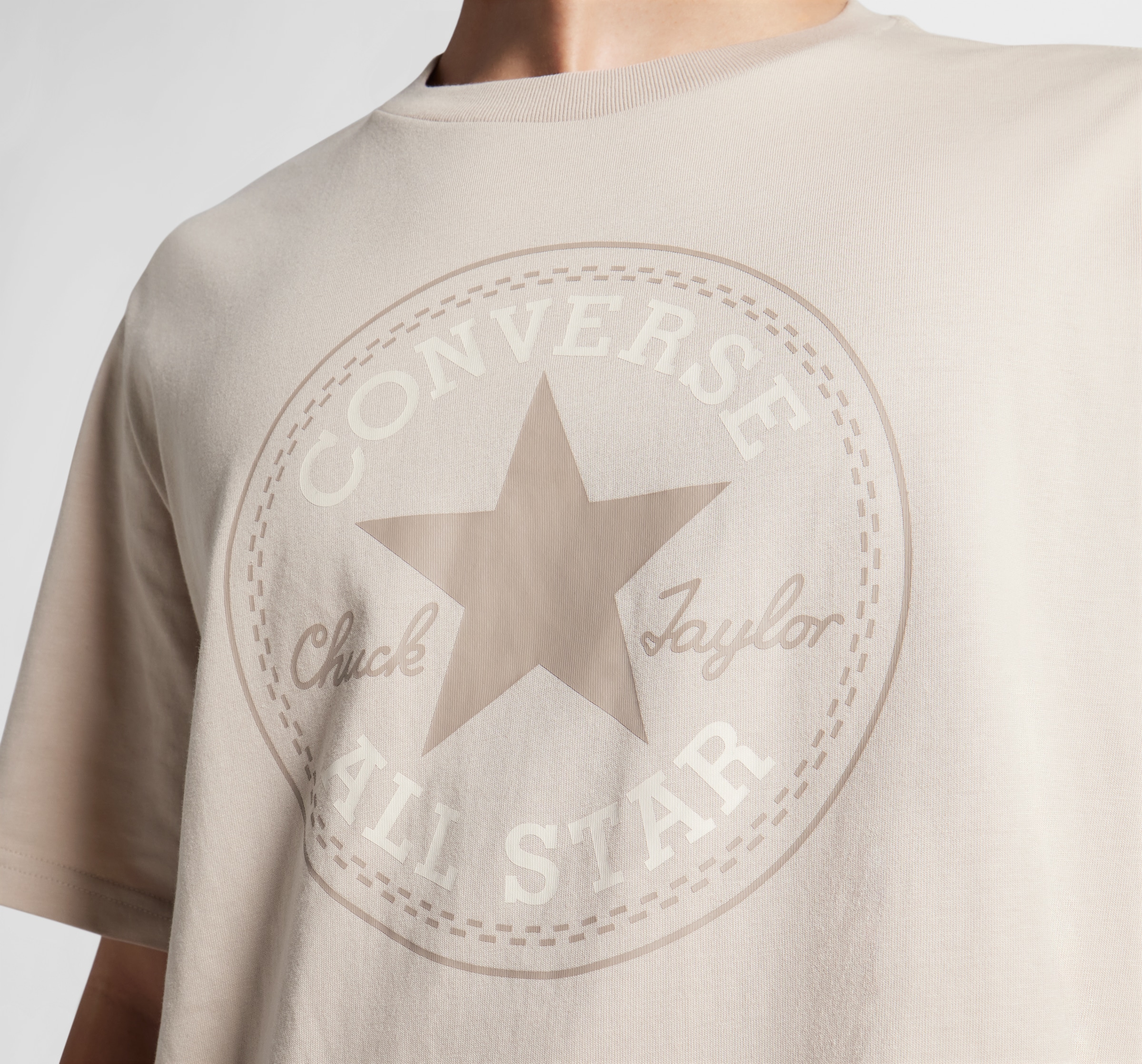 Converse T-Shirt »CONVERSE GO-TO CHUCK TAYLOR CLASSIC PATCH TEE«, Unisex