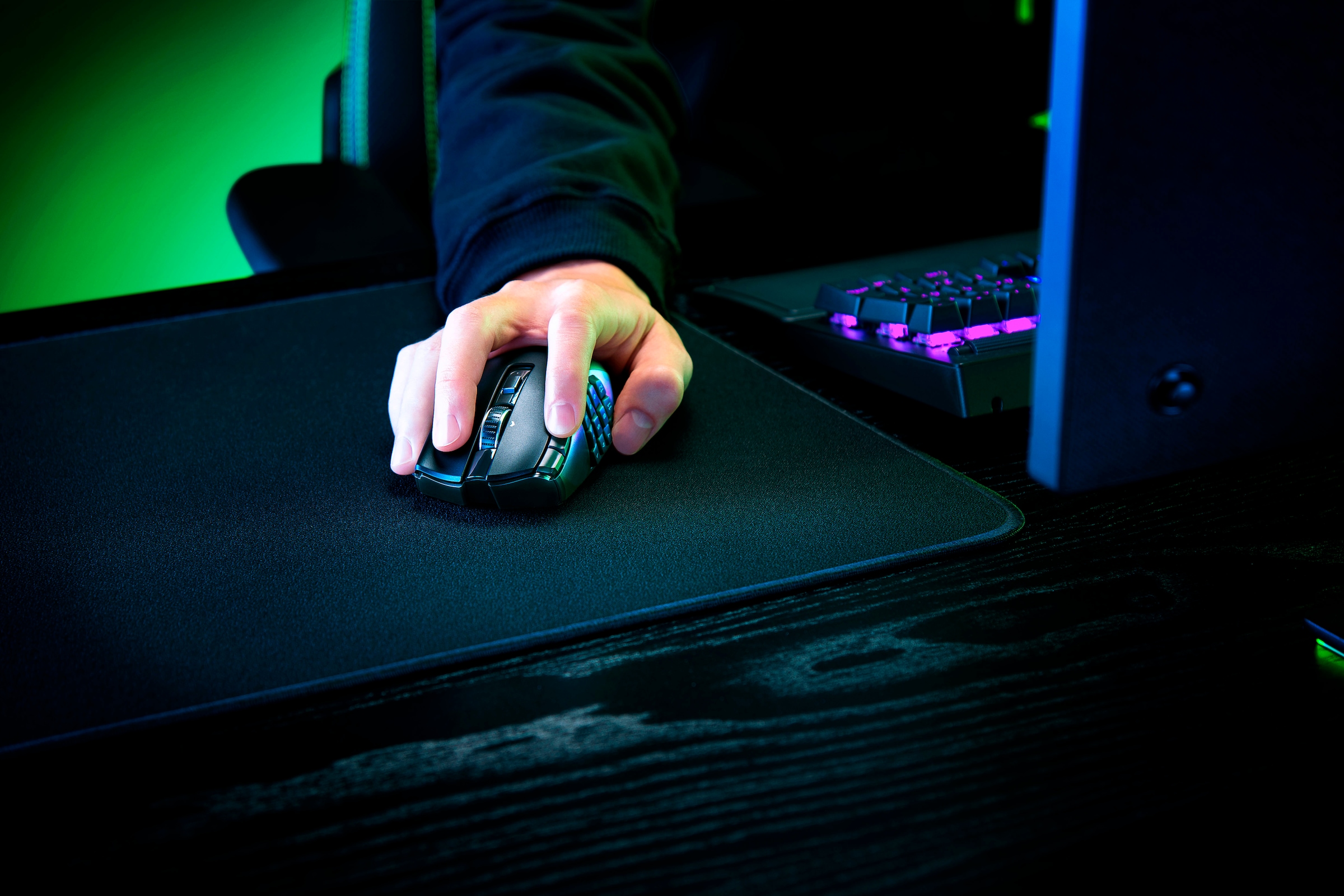 RAZER Souris de jeu »Naga V2 HyperSpeed«