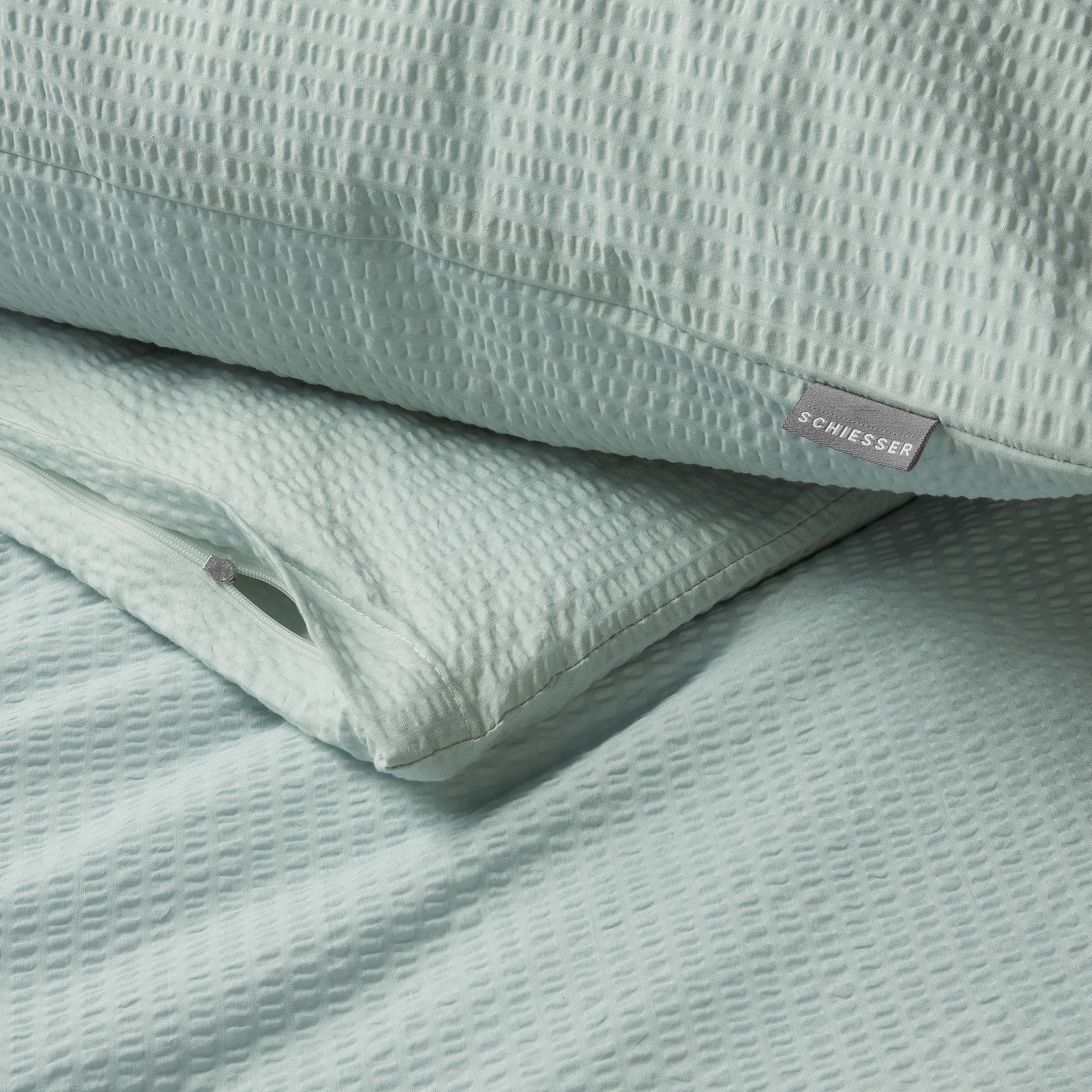 Schiesser Bettwäsche »Laura aus Baumwoll-Seersucker in zarten Farbtönen« 2 Stk. Made in Green