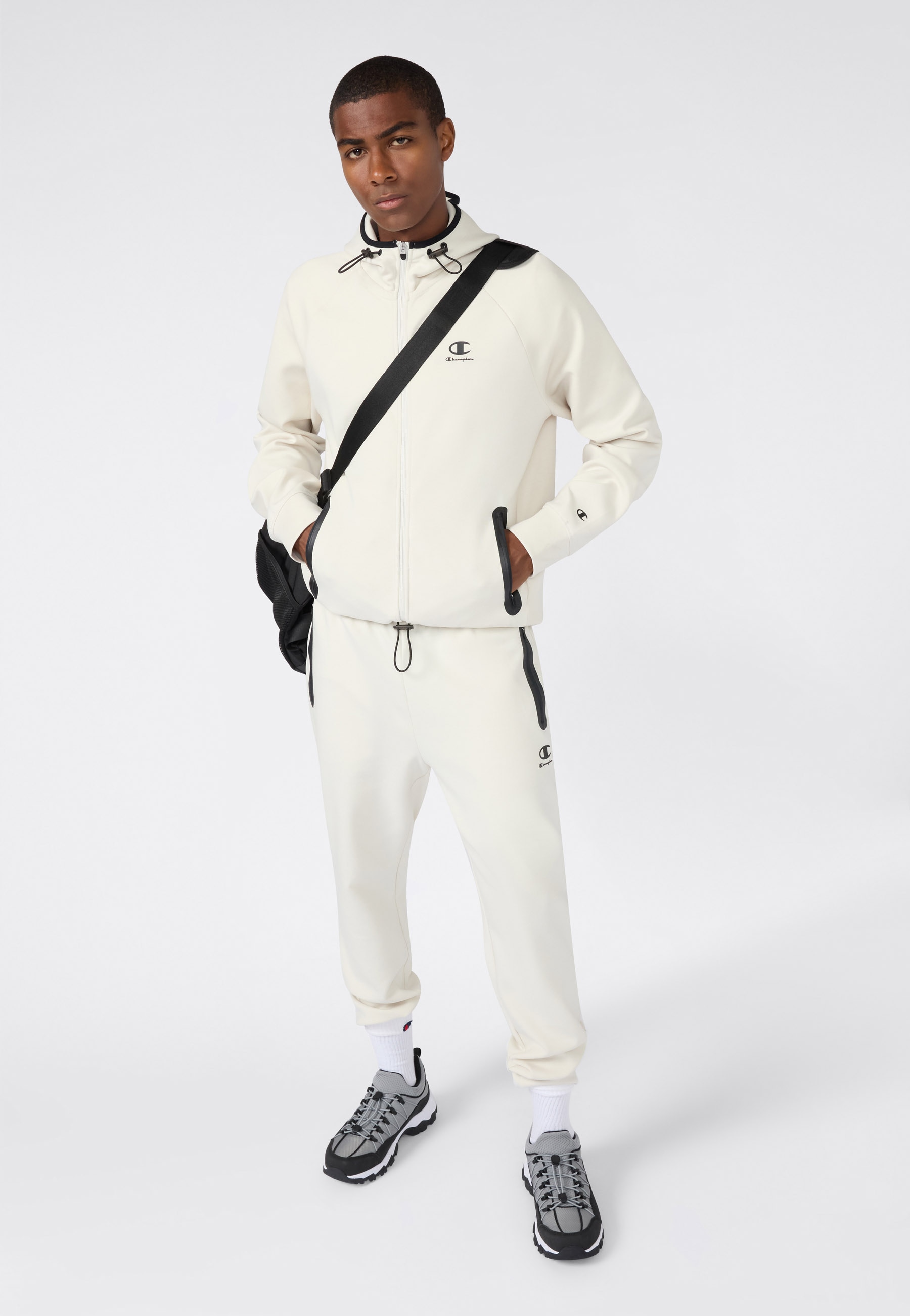 Image of Champion Kapuzensweatjacke Langarm-Ausführung, aus Polyester, Baumwolle und Elasthan