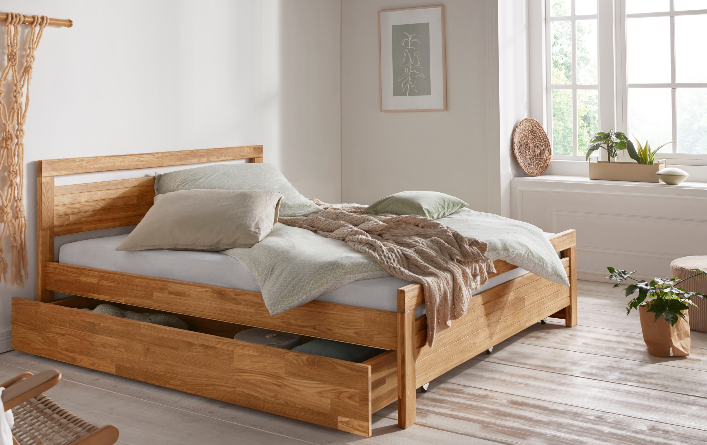 Image of andas Einzelbett »Bergdis«, (3 St.), aus massivem Eichenholz, in diversen Breiten, mit 1 oder 2 Bettkästen bei Ackermann Versand Schweiz
