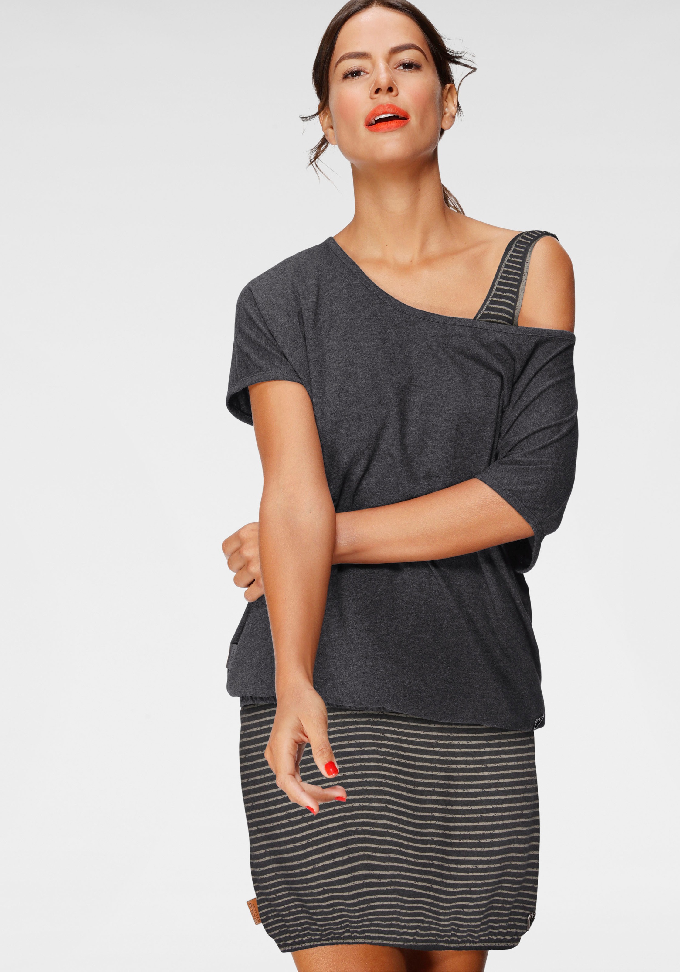 Image of Alife & Kickin Jerseykleid »SunnyAK«, (Set, 2 tlg., mit T-Shirt), sommerlicher Zweiteiler - Kleid & Shirt bei Ackermann Versand Schweiz