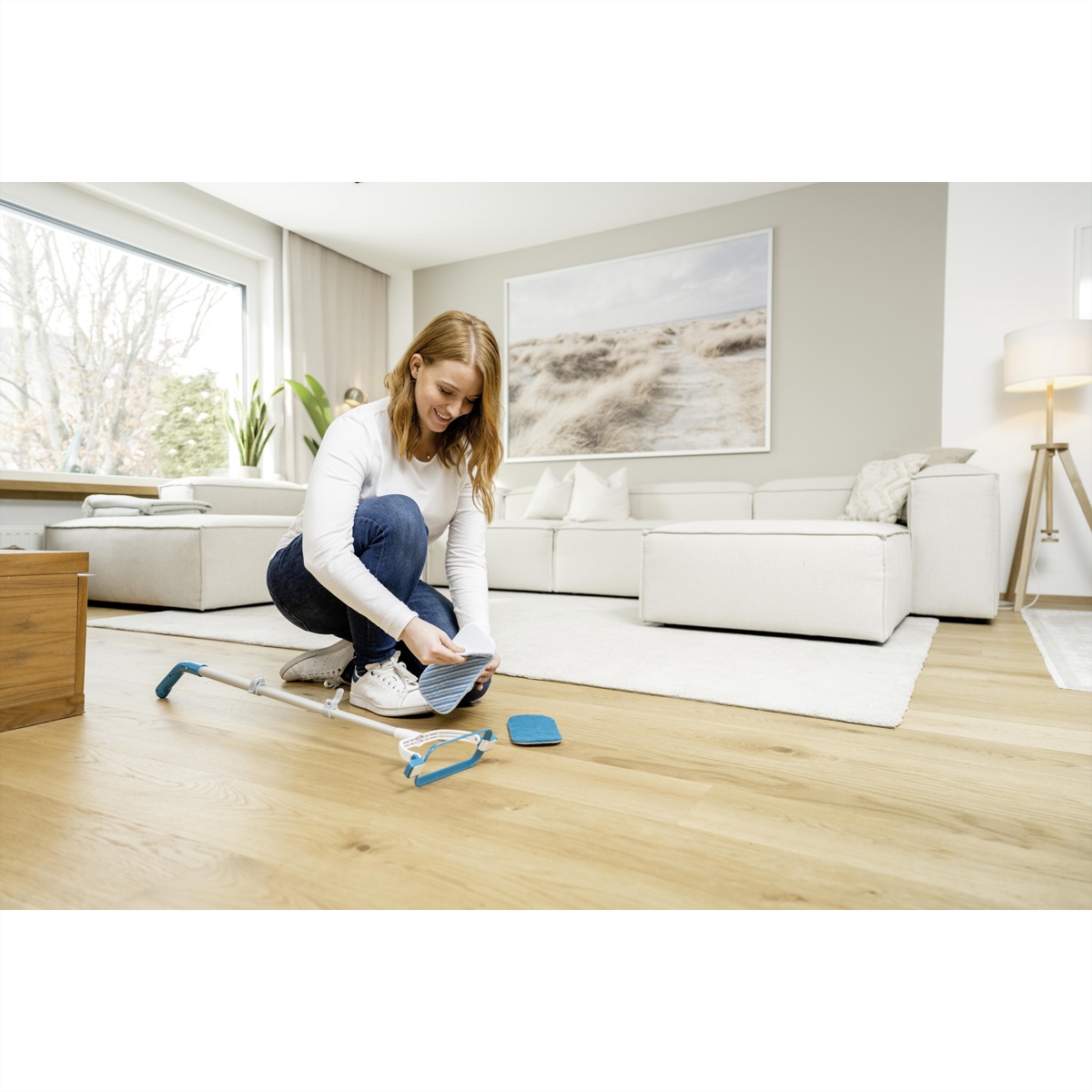 LIVINGTON Reinigungs-Set »Livington MultiScrubber Akku-Schrubber mit Vibrationspower«