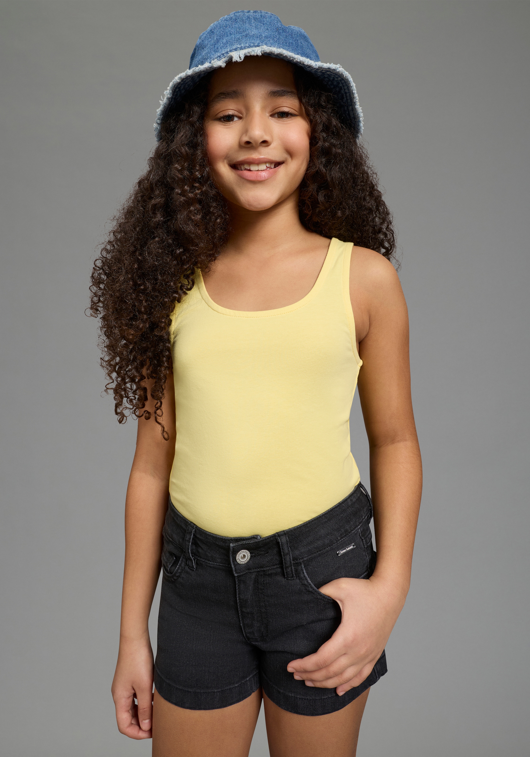 Bruno Banani T-Shirt »2er Pack Tank Tops, modische Basics für Mädchen« Packung, 2, 2 tlg. ohne Ärmel, Basic Passform, unifarben, aus Baumwolle und Elasthan