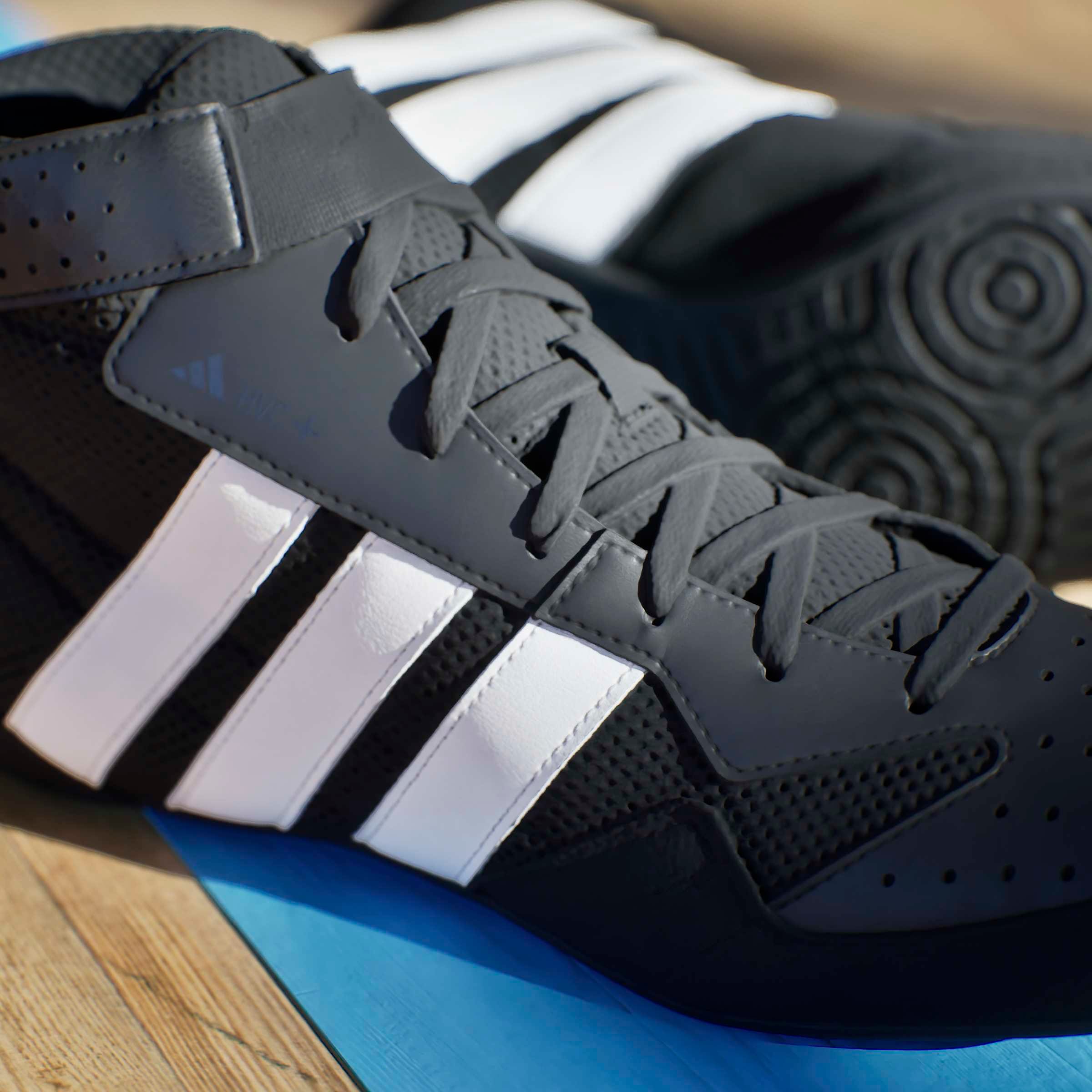adidas Performance Chaussure d'entraînement »HVC PLUS«  Chaussure à empiècements contrastés