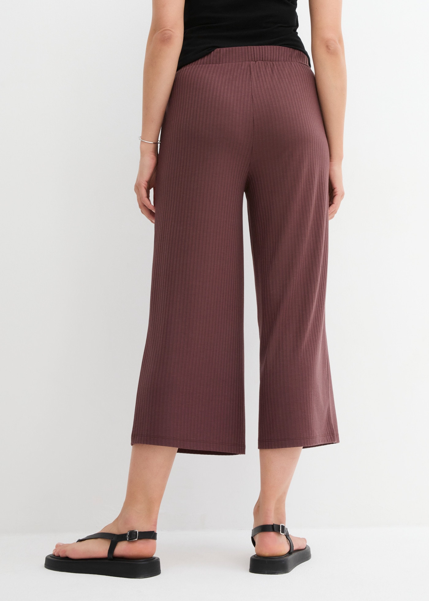 bonprix Pantalon en jersey »Jersey-Hose aus Rippe mit Bequembund«  En viscose, polyester et élasthanne, coupe décontractée, style décontracté