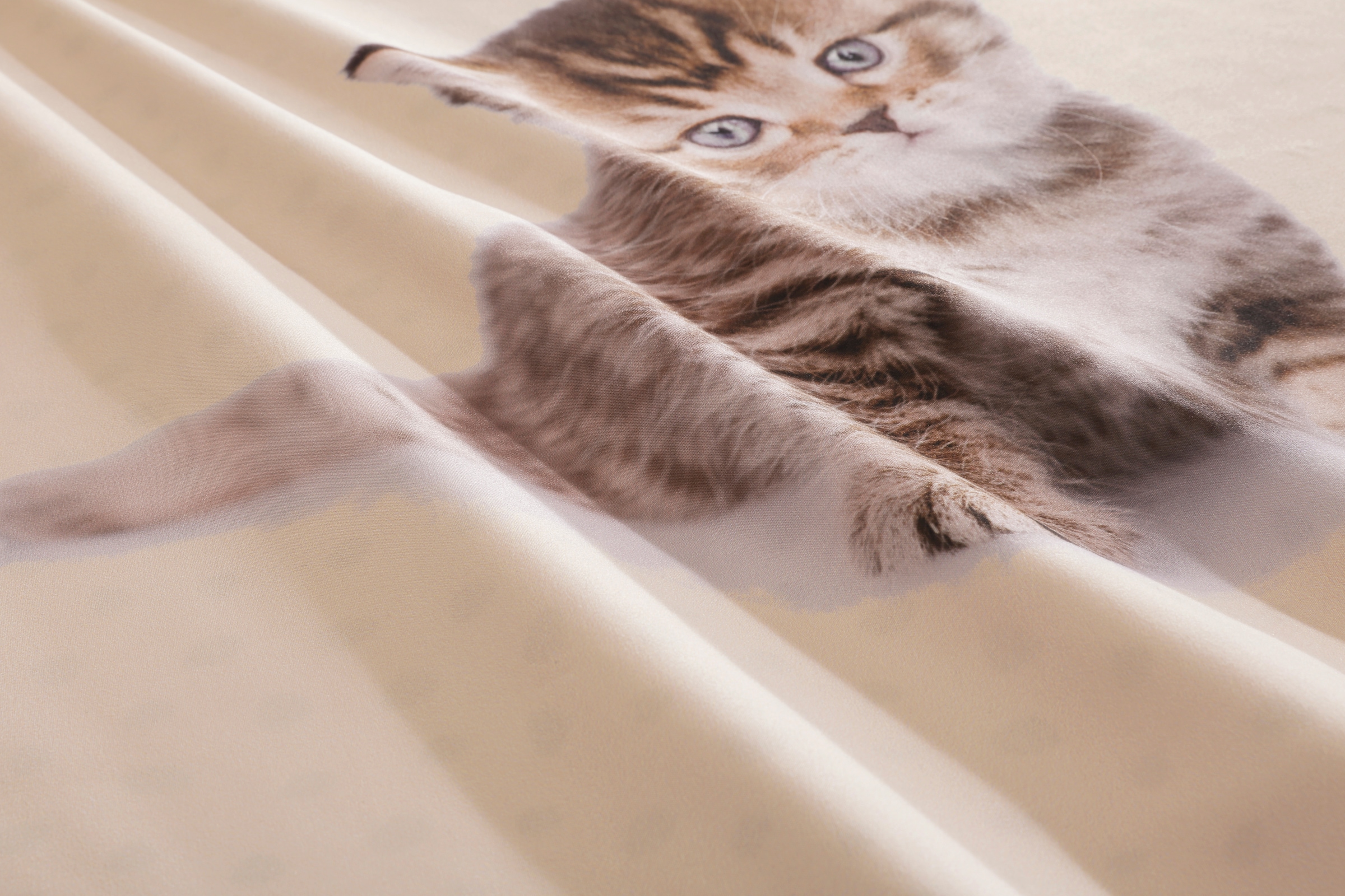 OTTO home Bettwäsche »Lyki«, ab Grösse 135x200 cm, 100% Polyester, Katze, Pferd, Löwe, Pinguin