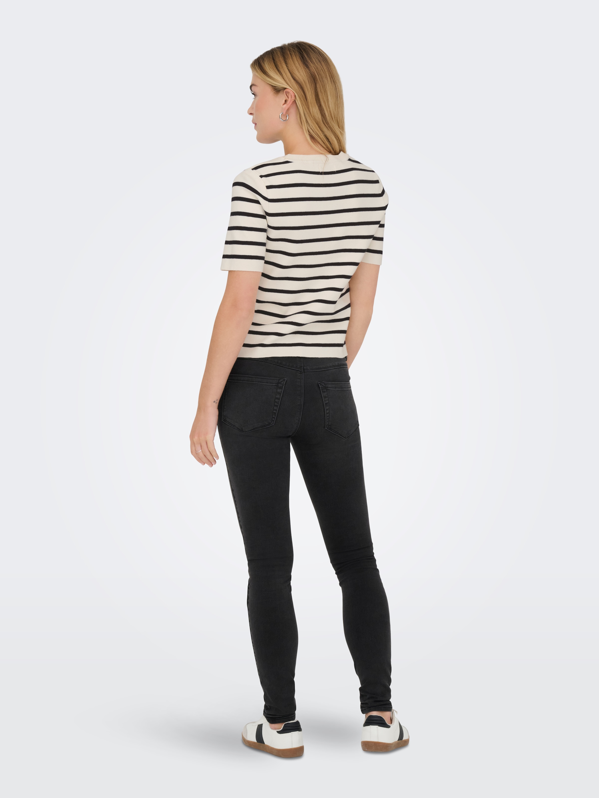 ONLY Pull à manches courtes »ONLFIE 2/4 PULLOVER NOOS KNT«