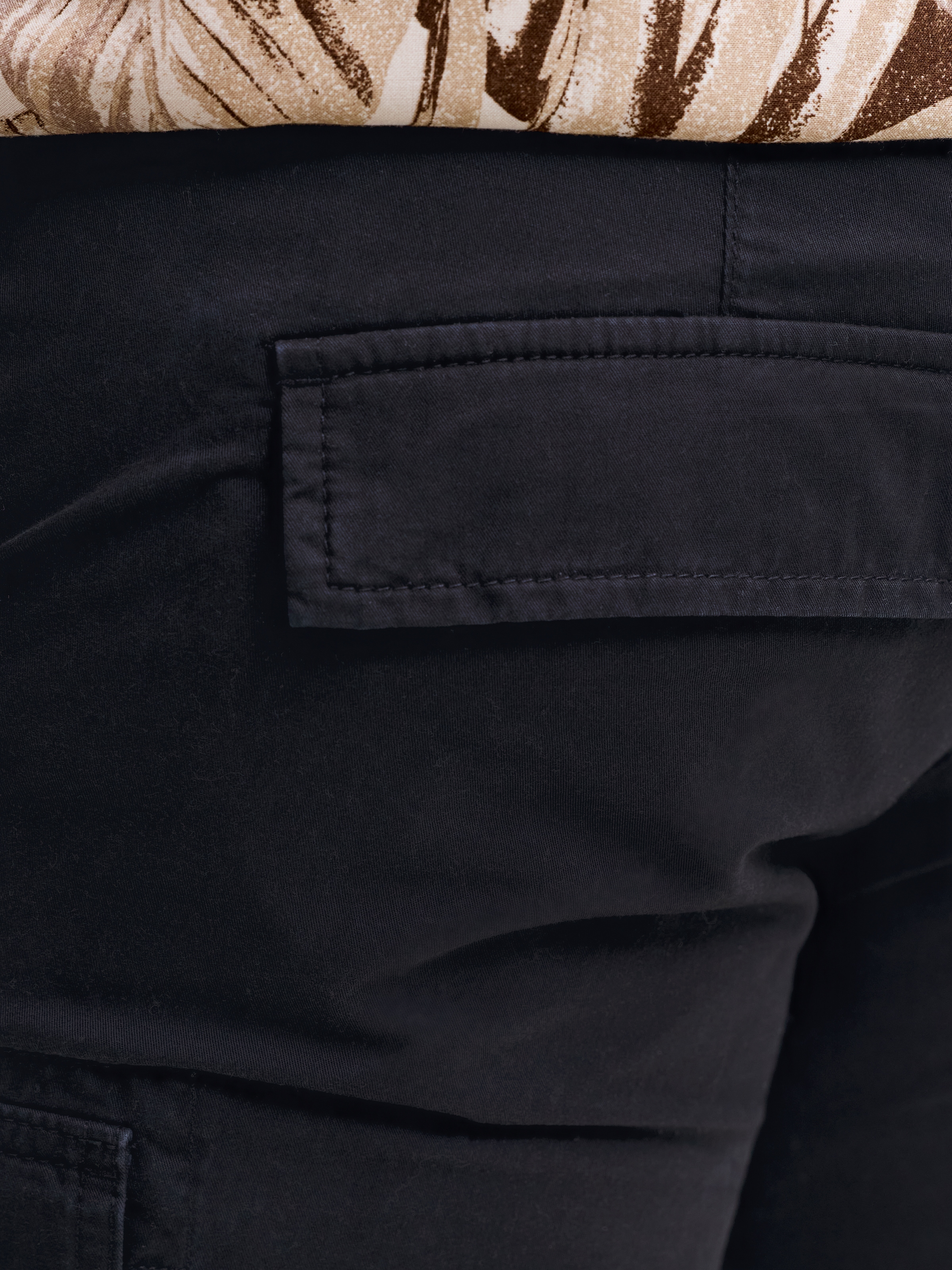Jack & Jones PlusSize Cargoshorts »JPSTCOLE FRANK CARGO SHORT MID SN PLS«  mit Taschenbändern