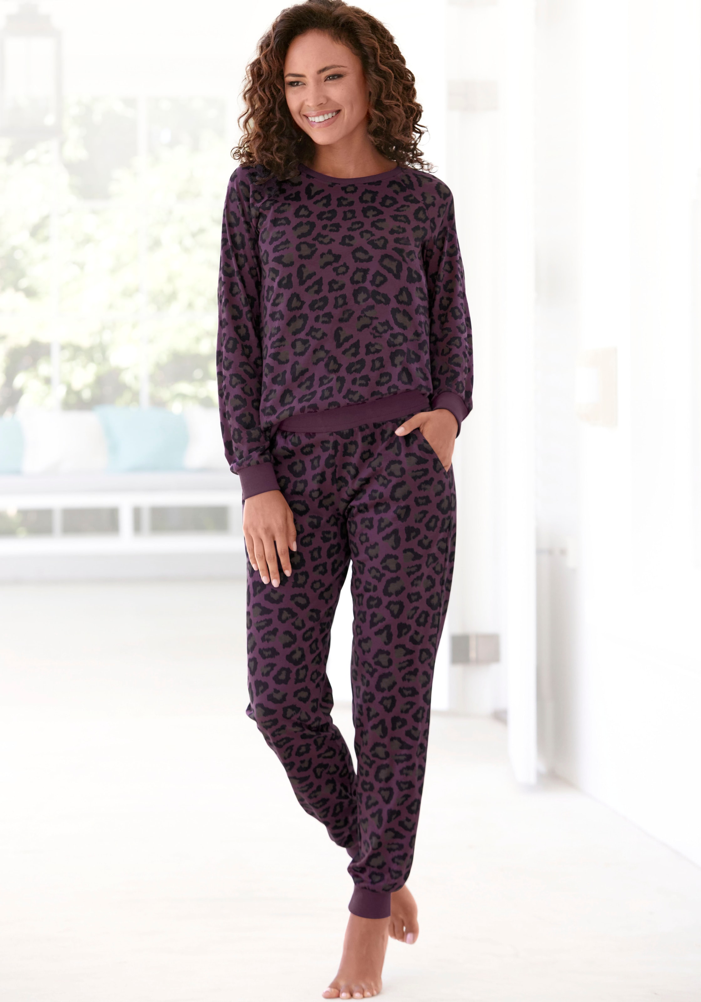 Image of Vivance Dreams by Lascana Pyjama Set, 2 tlg. mit tonalem Animalprint