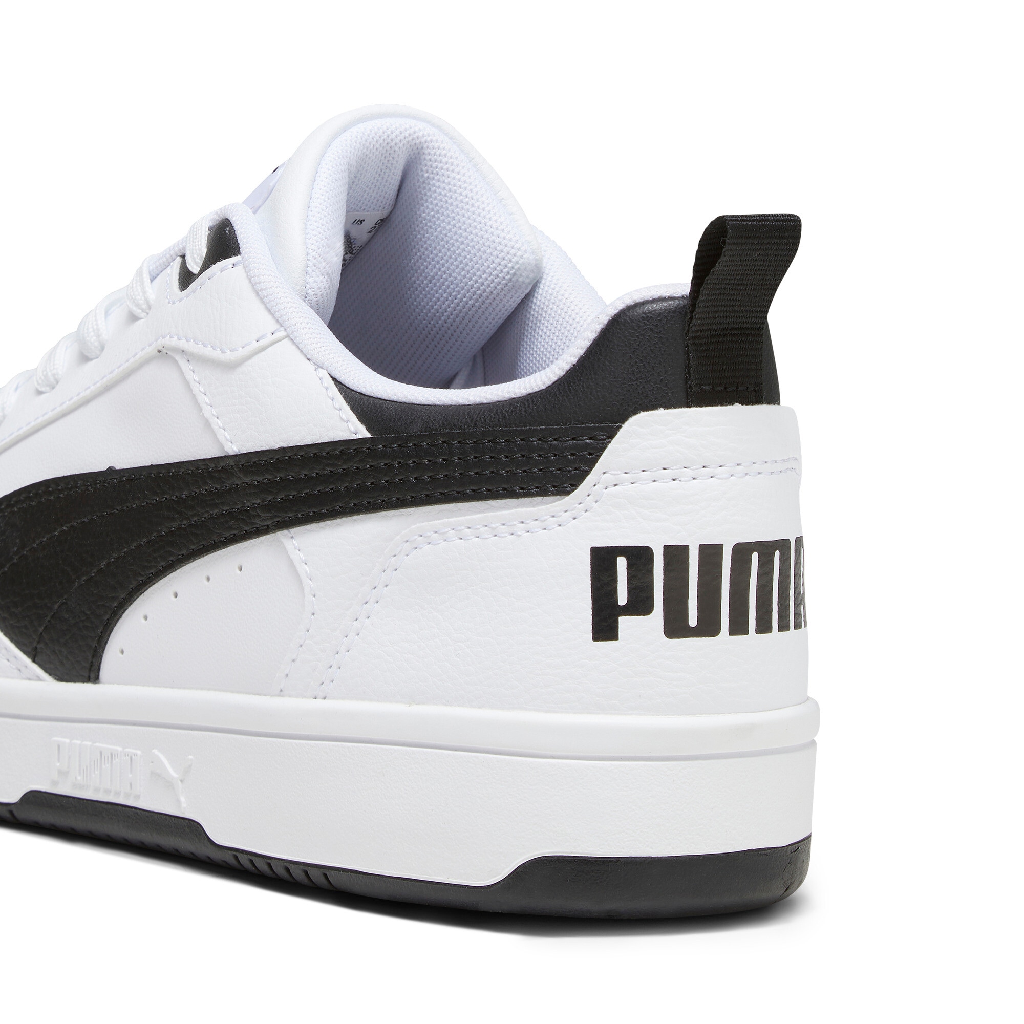 PUMA Sneaker »REBOUND V6 LOW«  niedrig geschnitten, mit Schnürverschluss, aus getrommeltem Leder